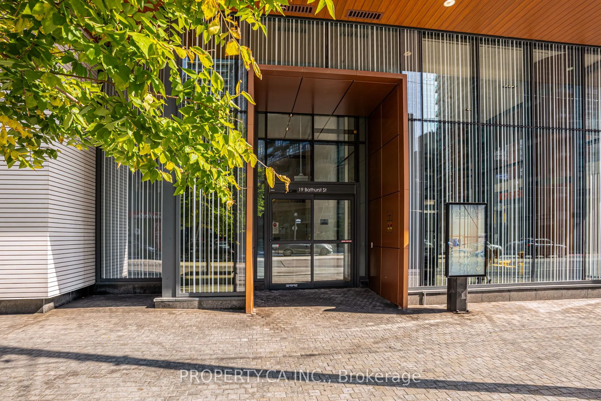 19 Bathurst Street, #4110