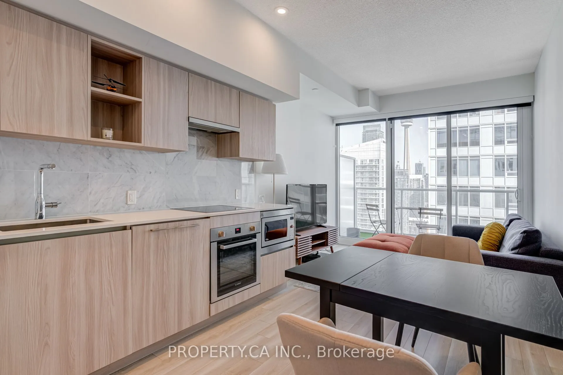 19 Bathurst Street, #4110