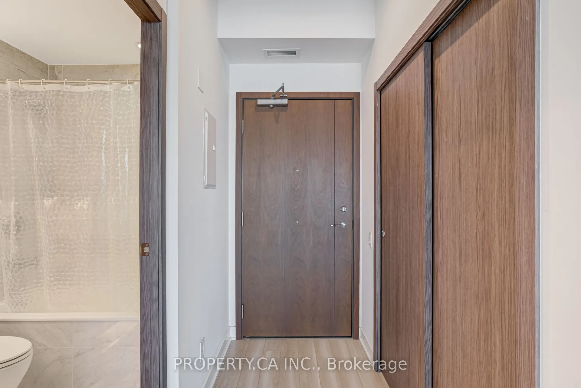 19 Bathurst Street, #4110
