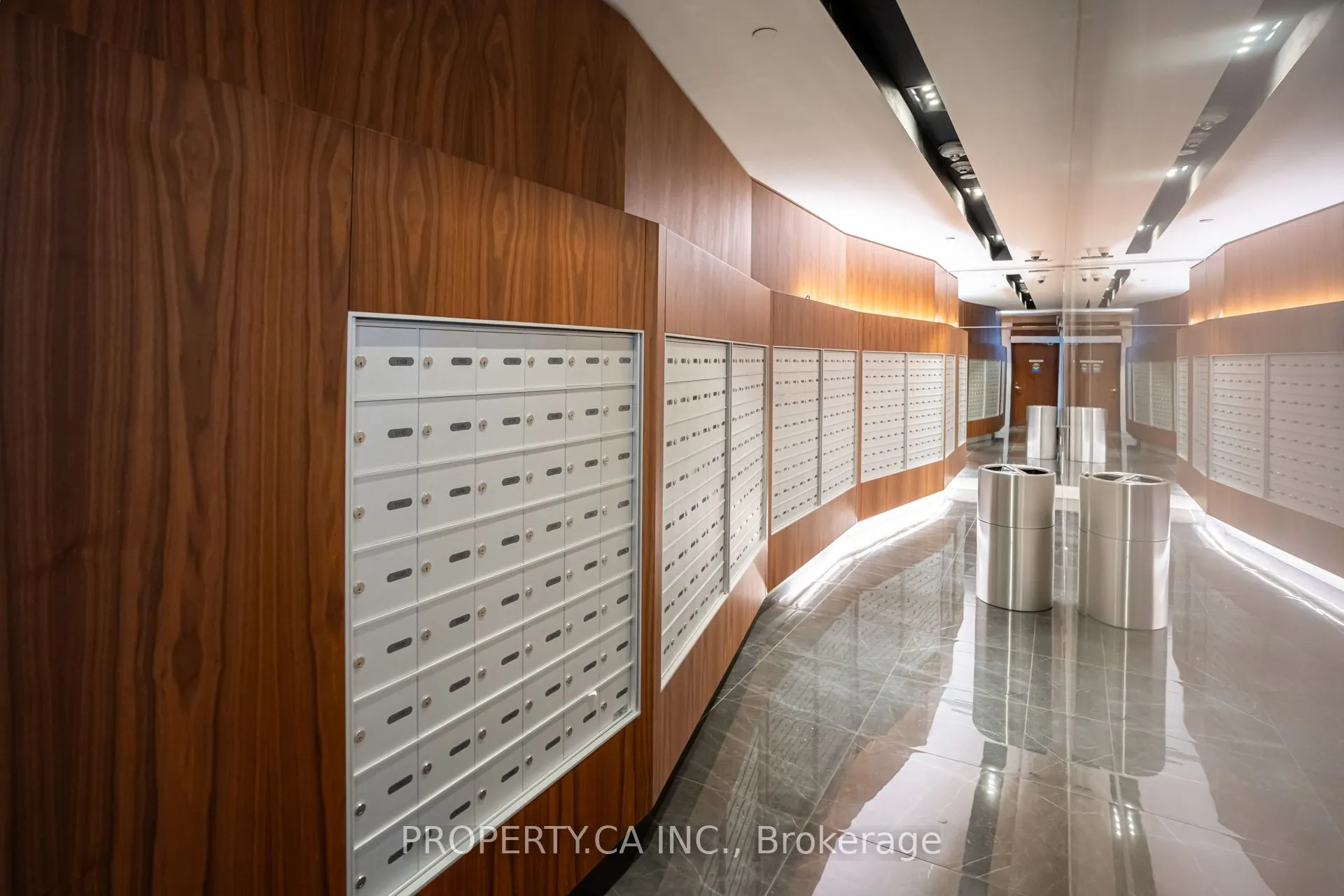 19 Bathurst Street, #4110