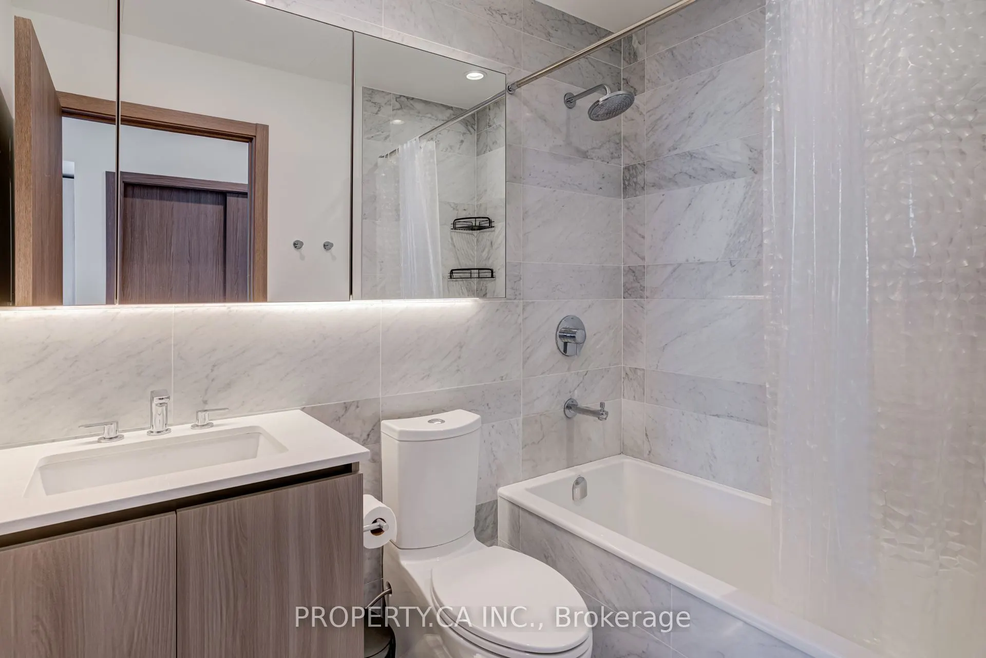 19 Bathurst Street, #4110