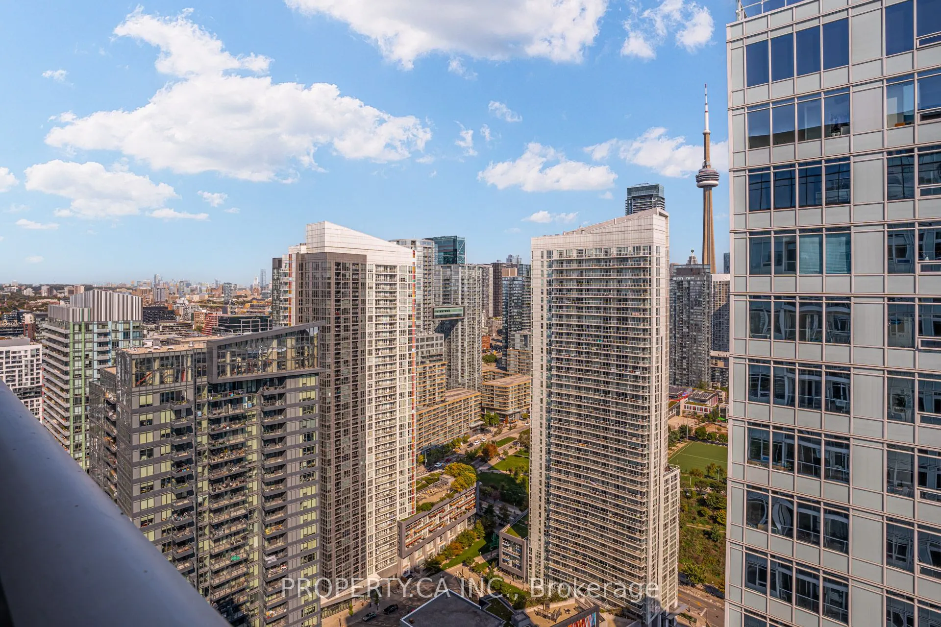 19 Bathurst Street, #4110