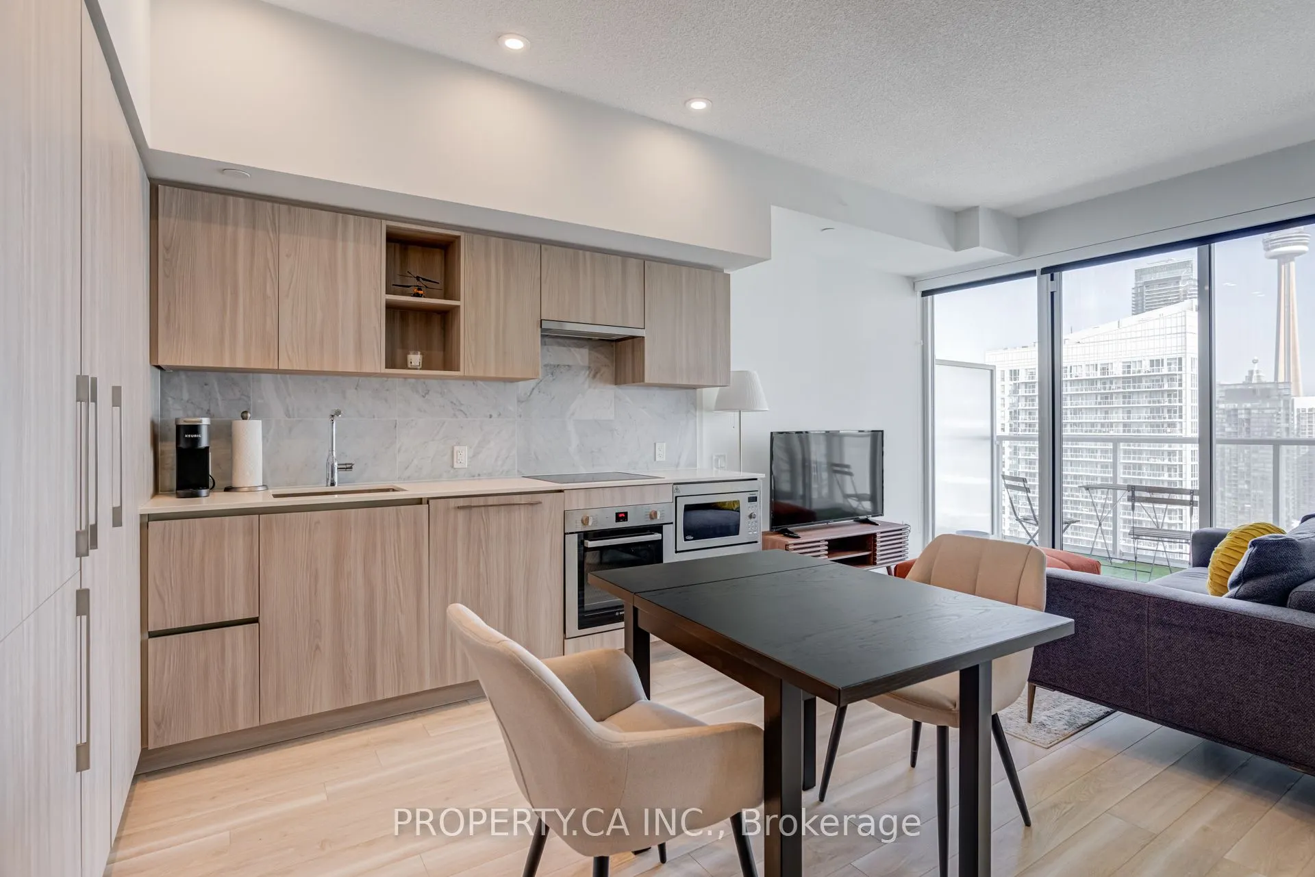 19 Bathurst Street, #4110