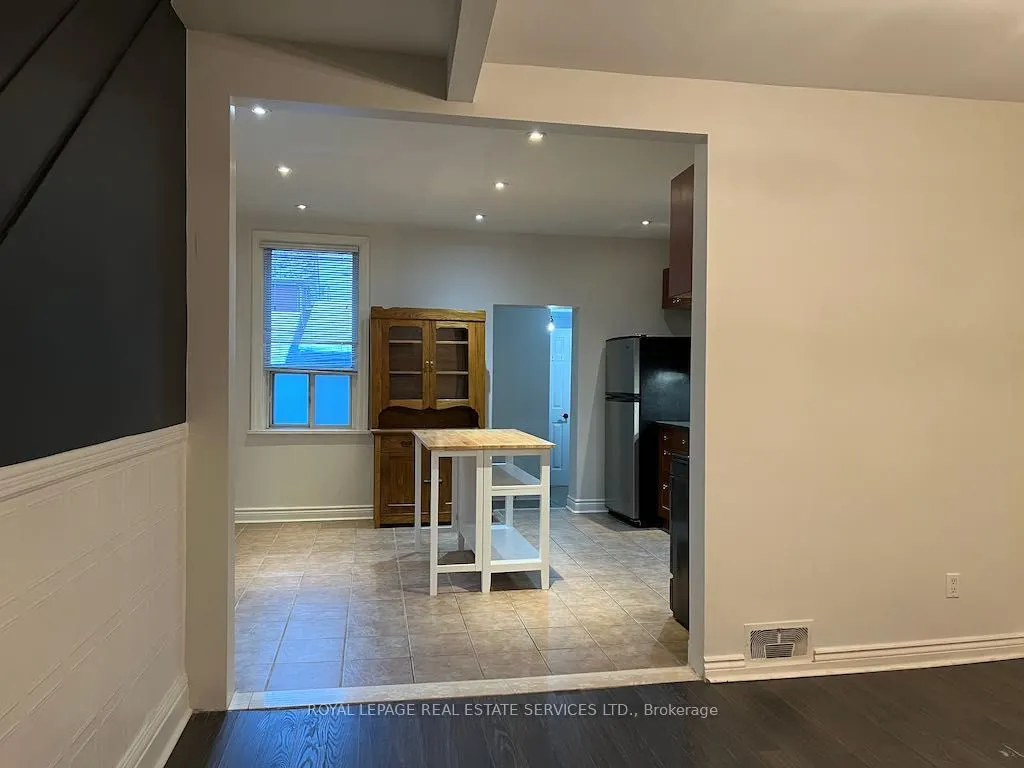 263 Grace Street, #Main Floor