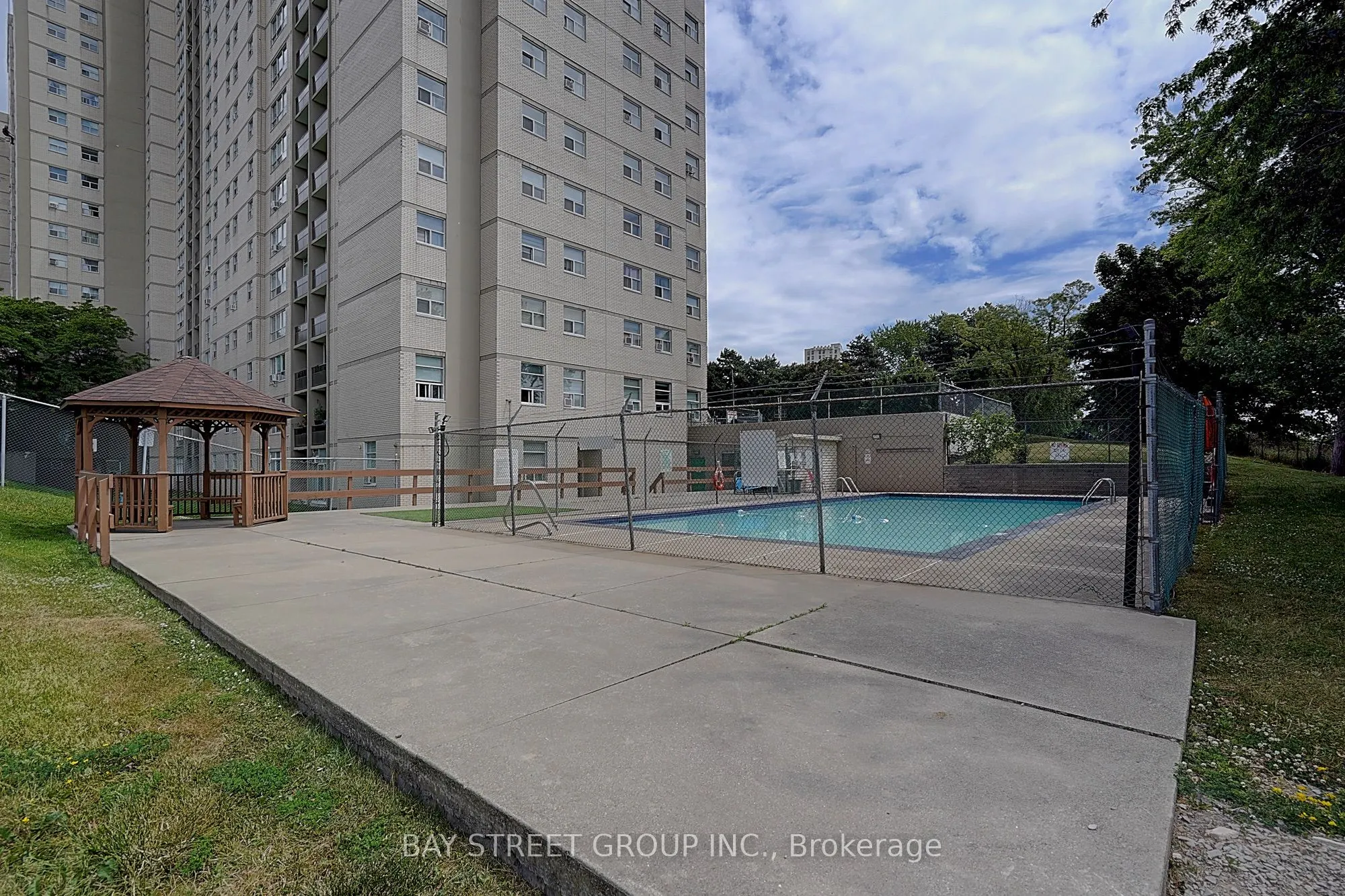 5 Parkway Forest Drive, #1512