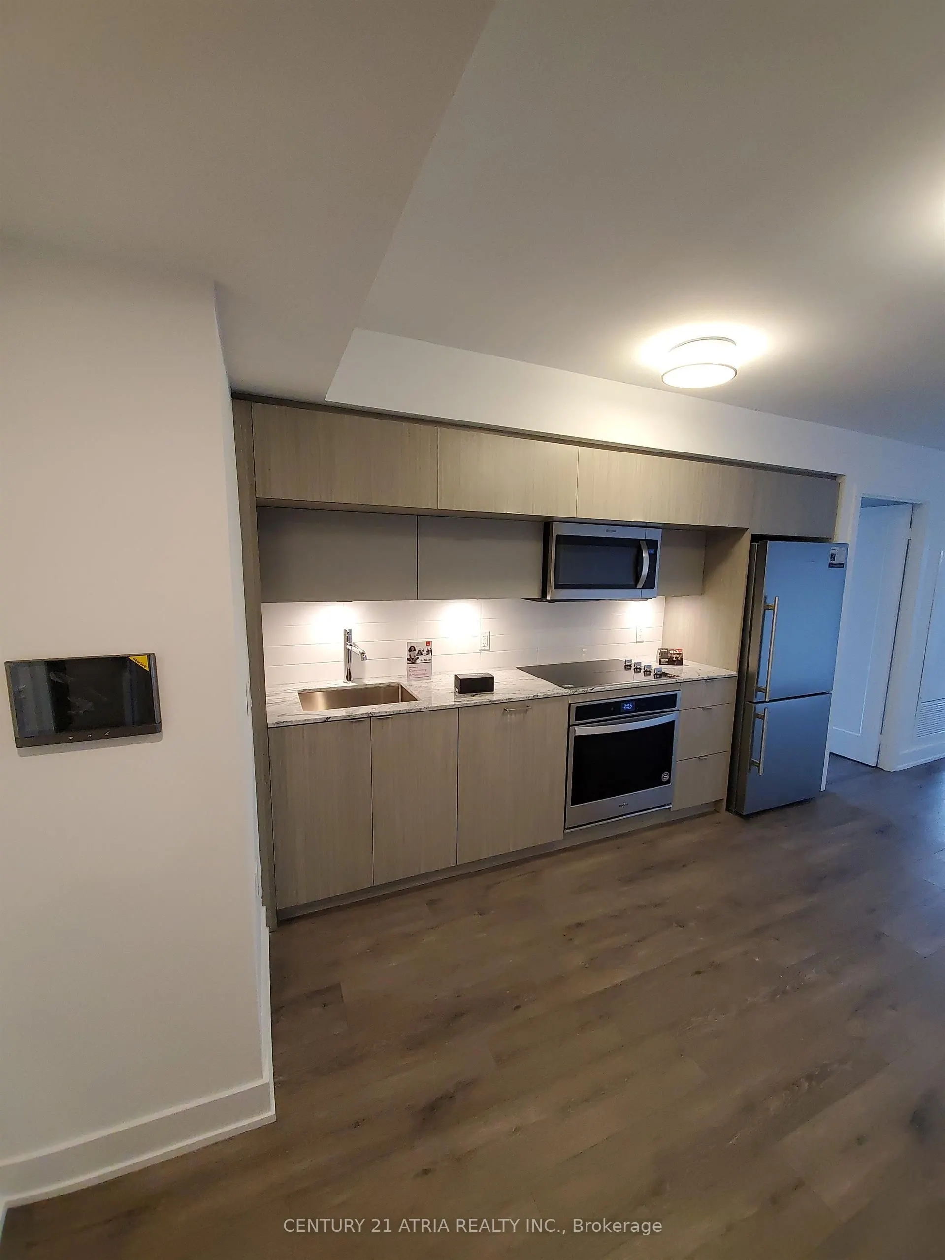 585 Bloor Street E, #617