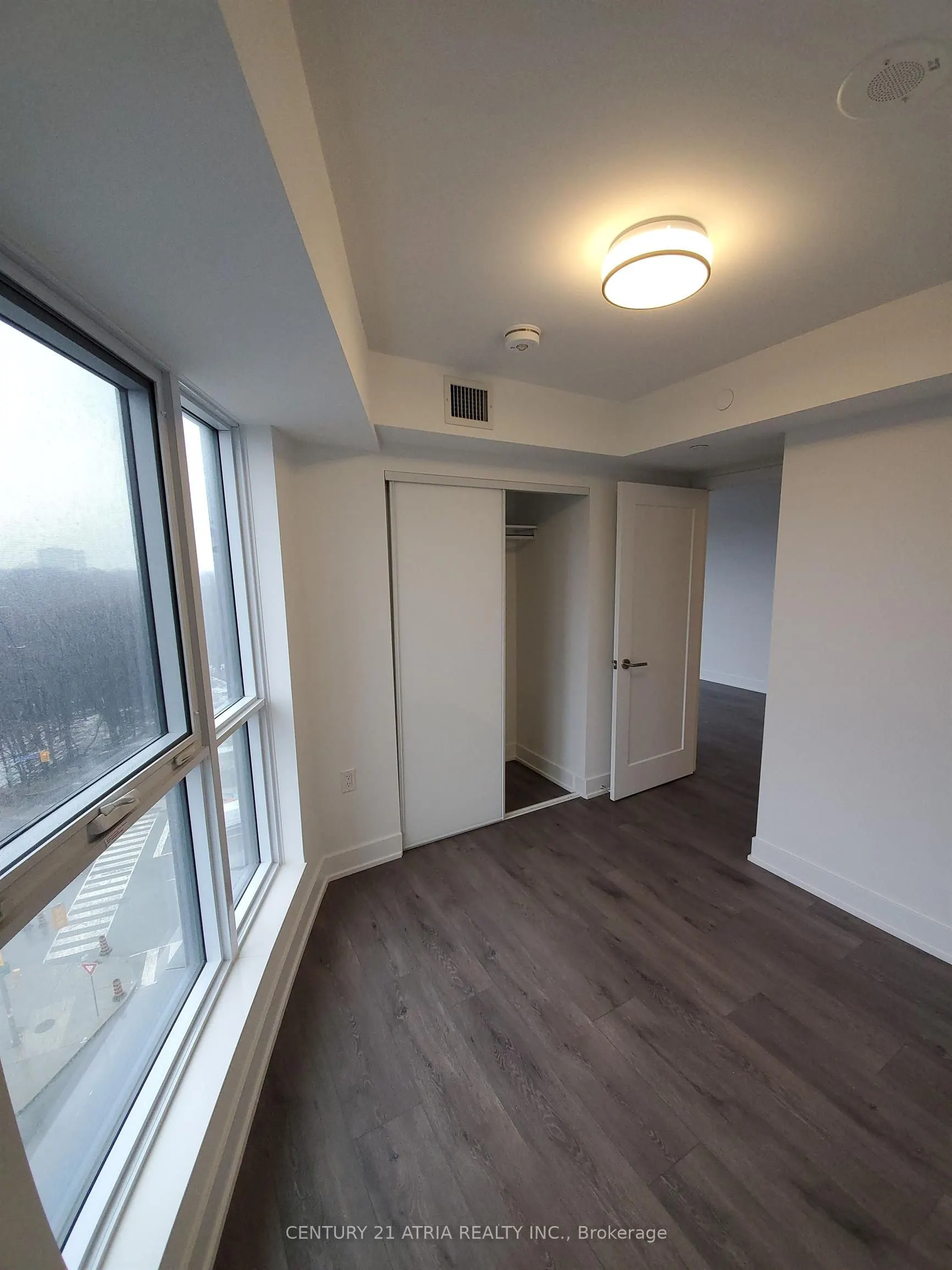 585 Bloor Street E, #617
