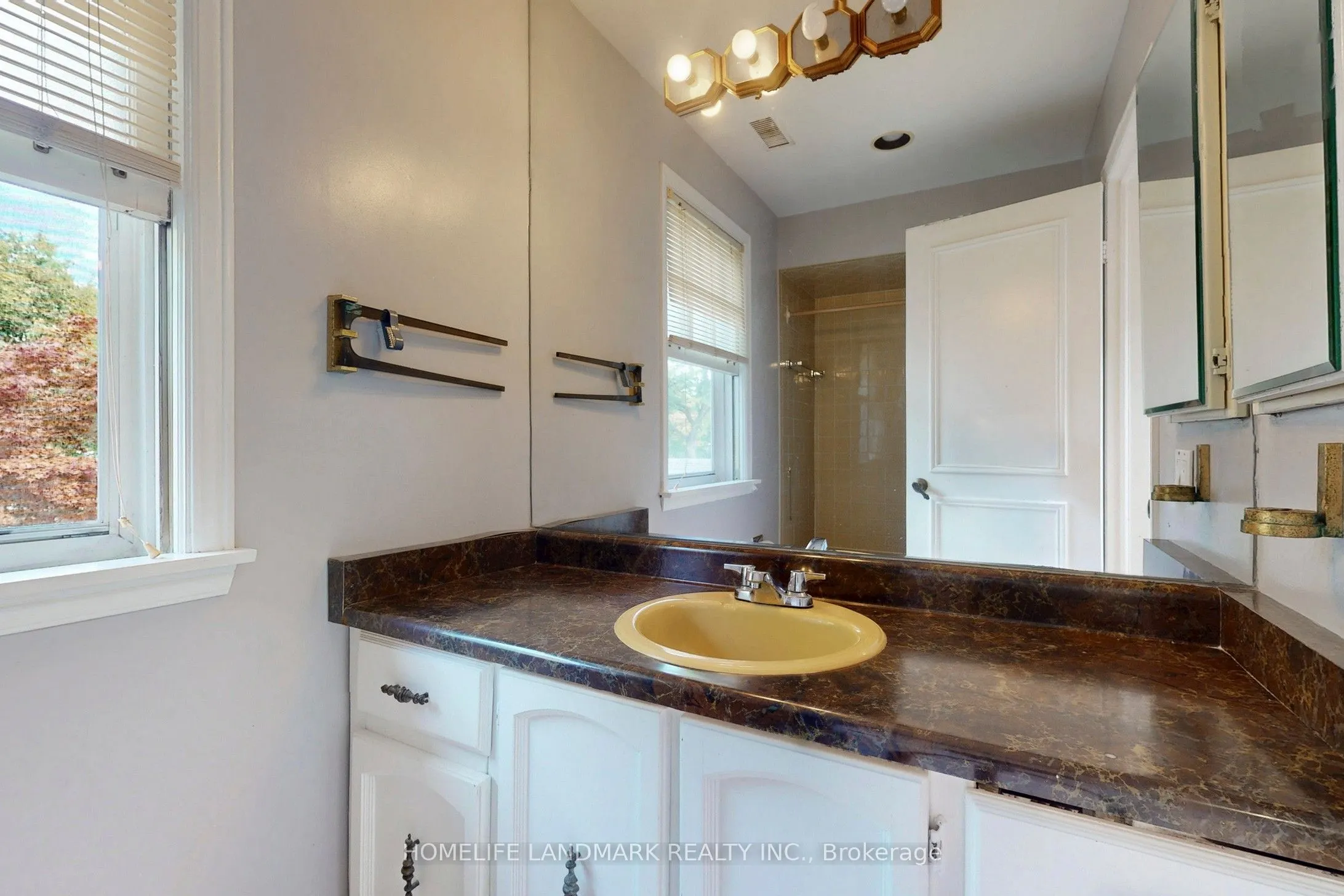 147 Mossgrove Trail