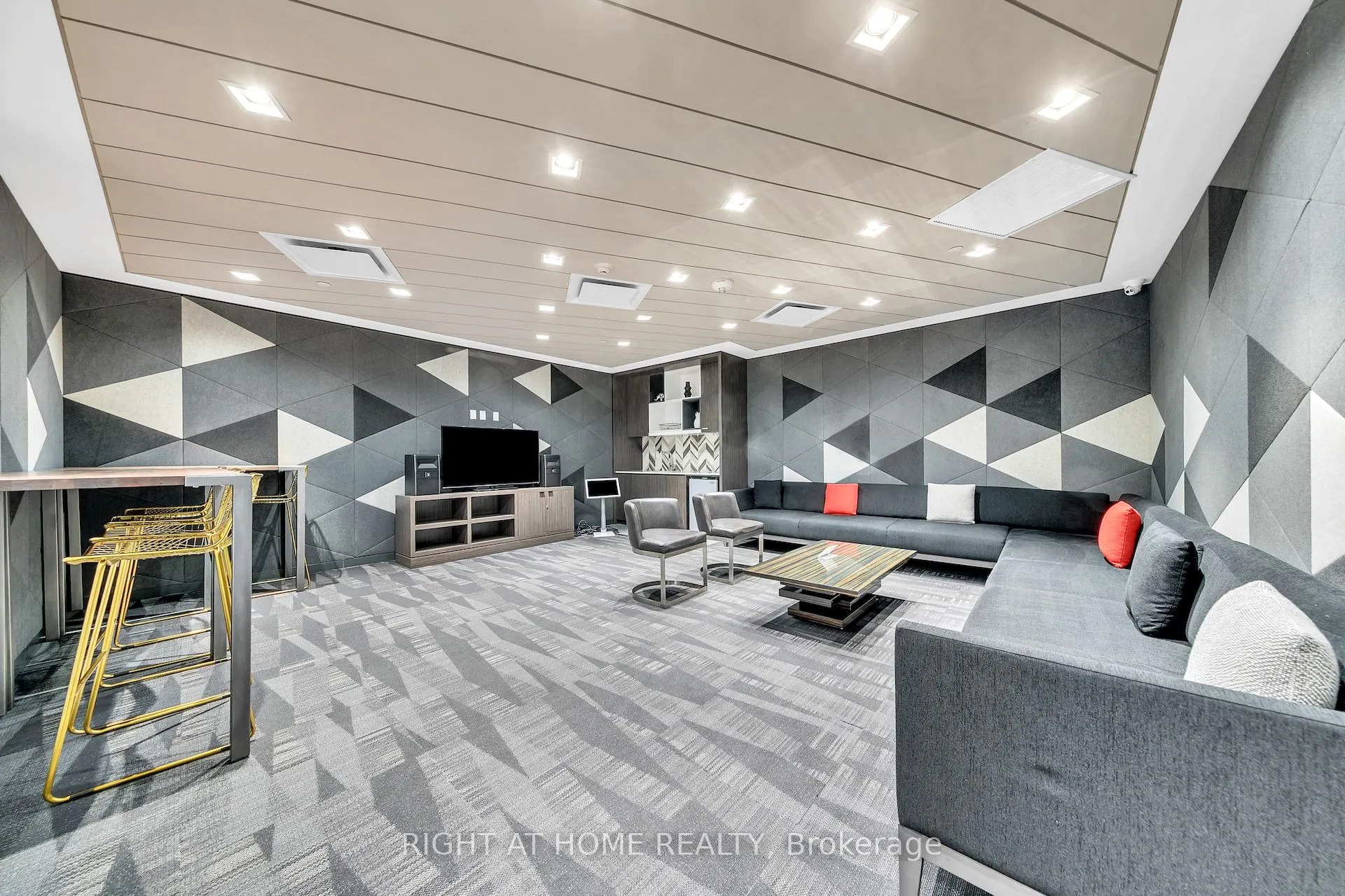 52 Forest Manor Road, #625