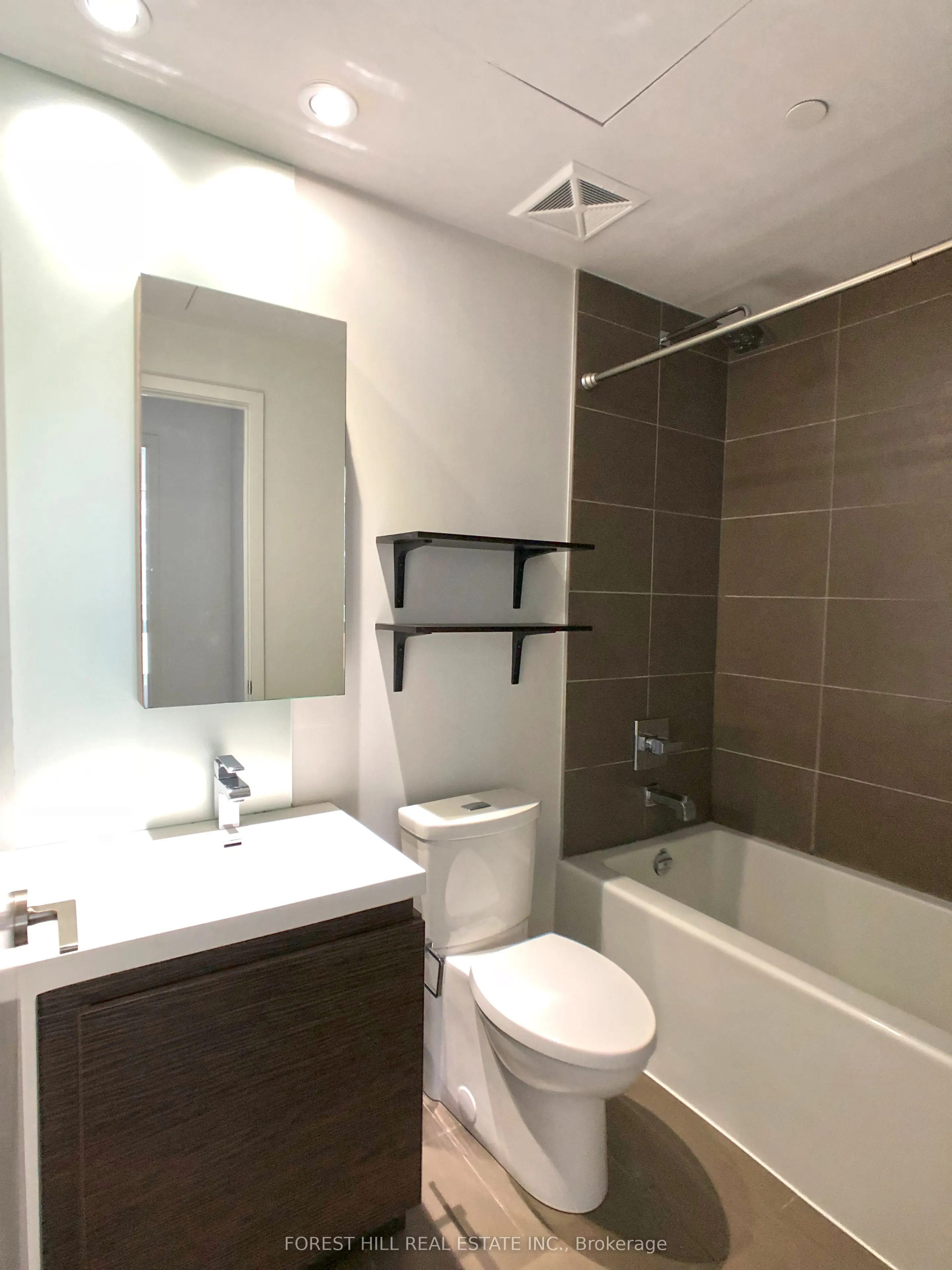 1030 King Street W, #440