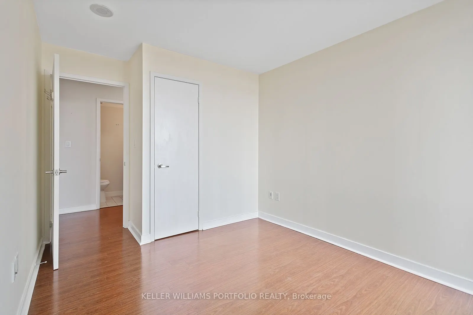 4K Spadina Avenue, #1918