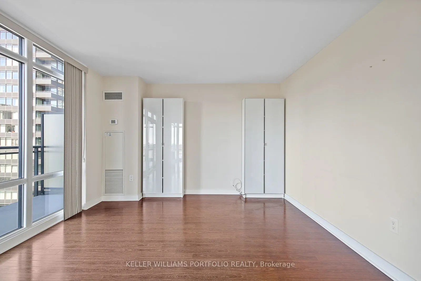 4K Spadina Avenue, #1918