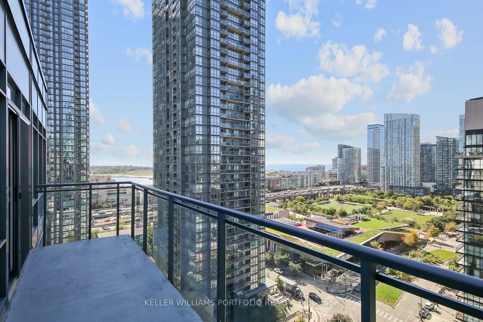 4K Spadina Avenue, #1918