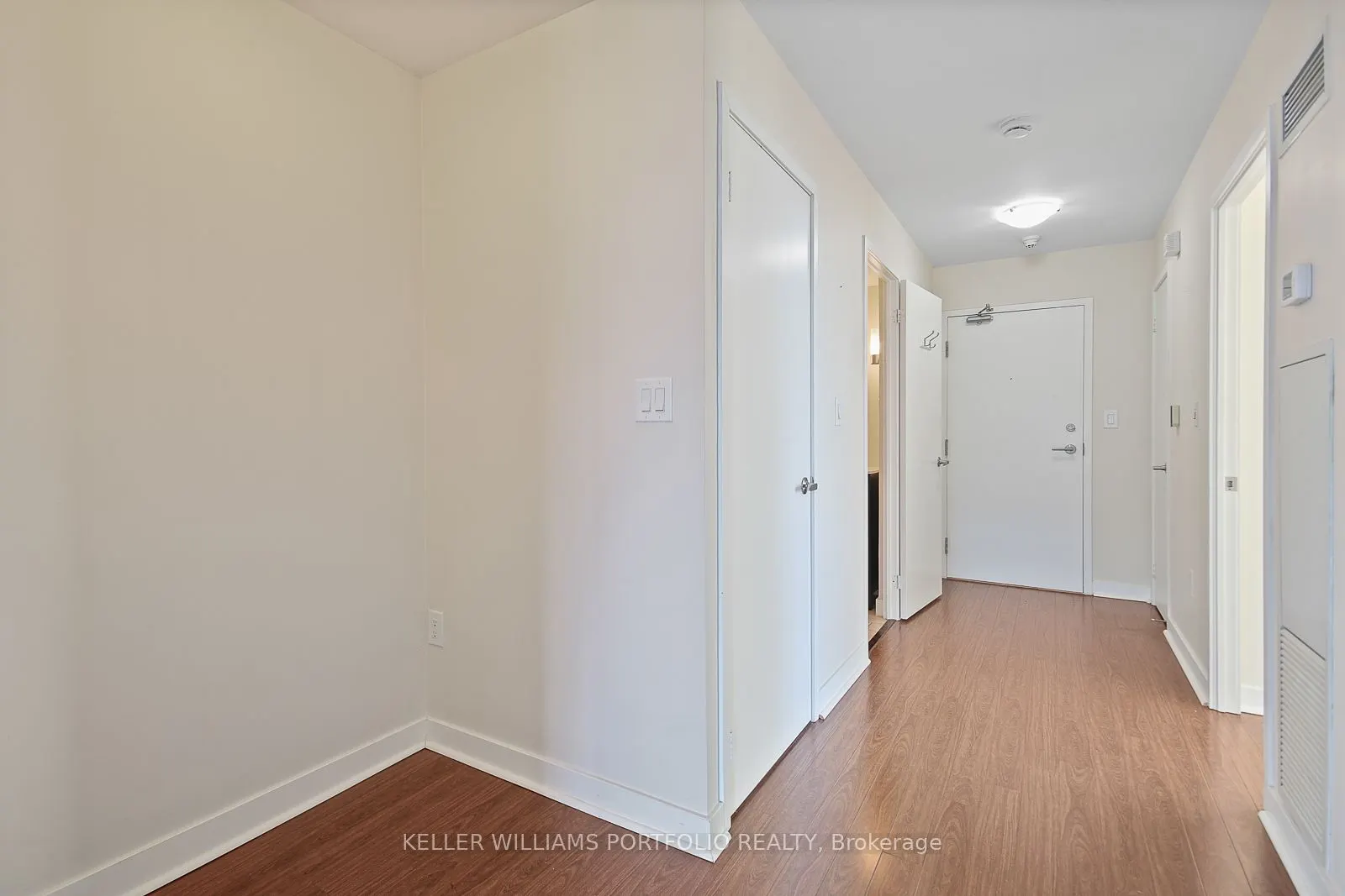 4K Spadina Avenue, #1918