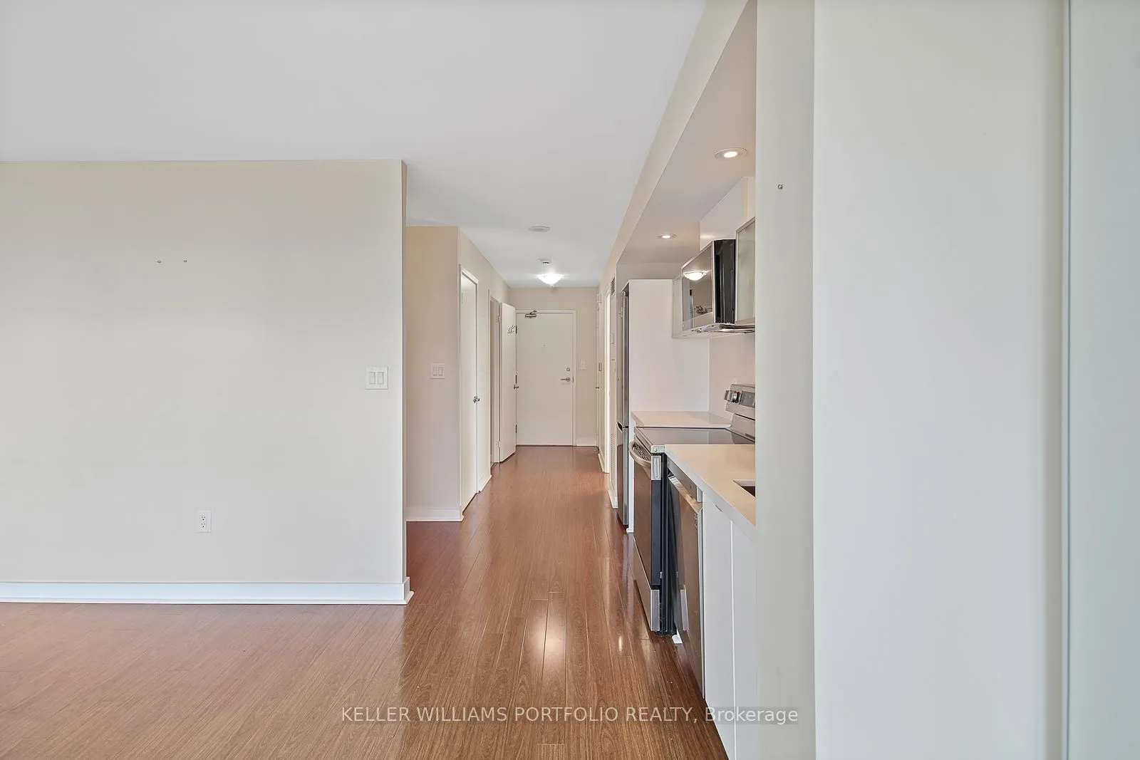 4K Spadina Avenue, #1918
