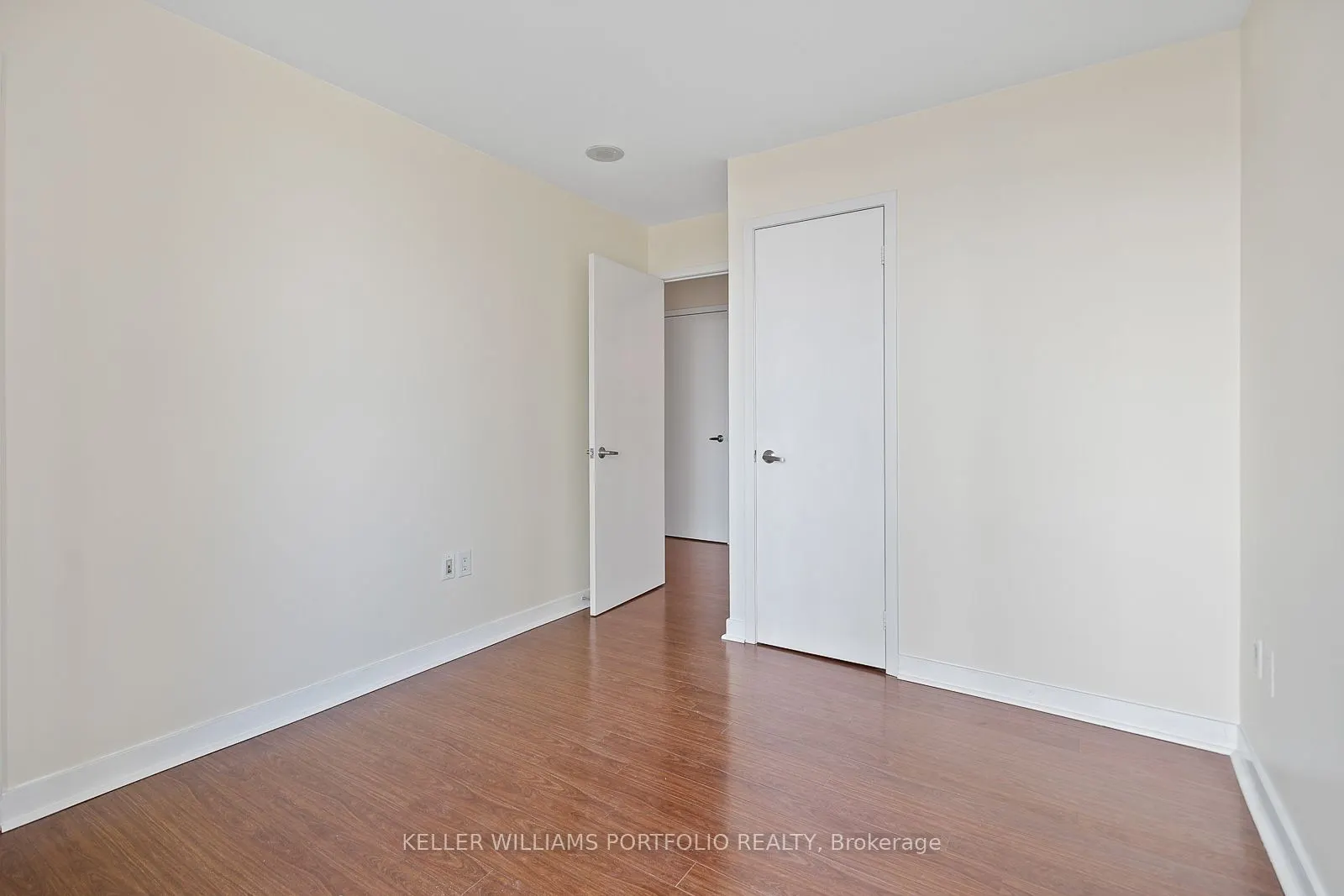 4K Spadina Avenue, #1918