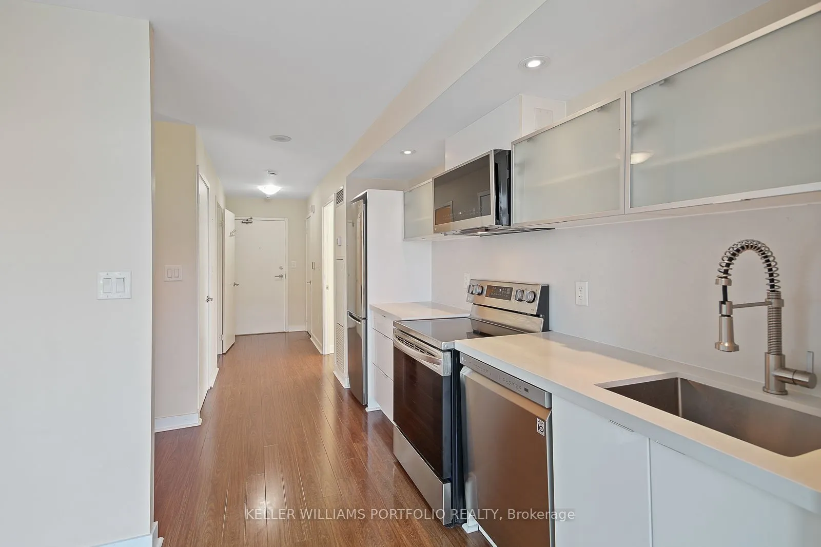 4K Spadina Avenue, #1918
