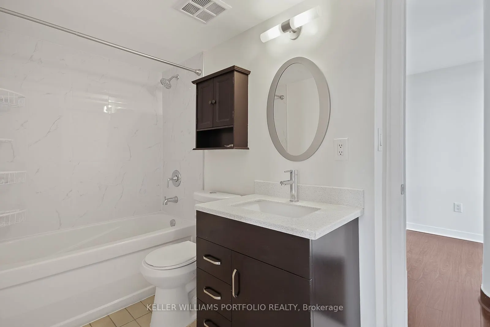 4K Spadina Avenue, #1918