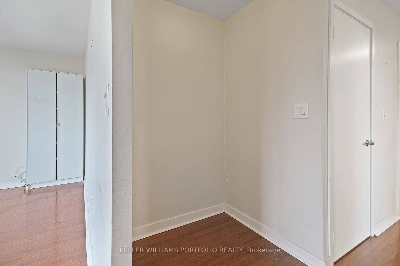 4K Spadina Avenue, #1918