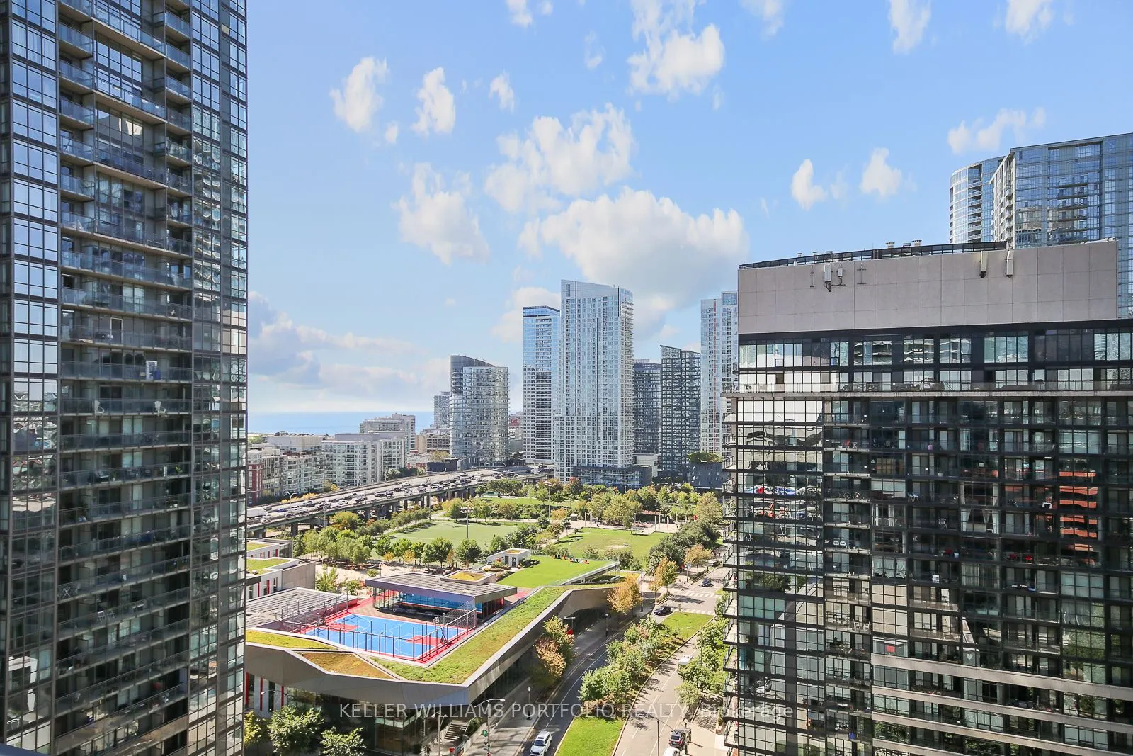 4K Spadina Avenue, #1918