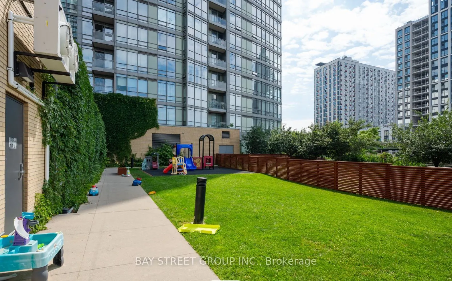 5 Mariner Terrace, #2801