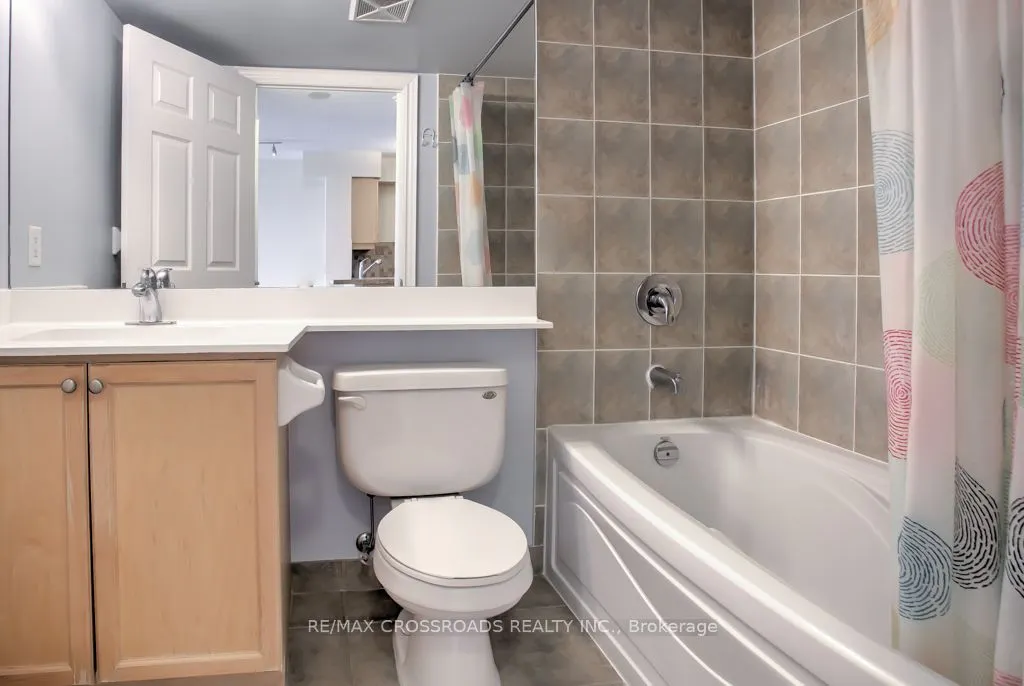 25 Greenview Avenue, #925