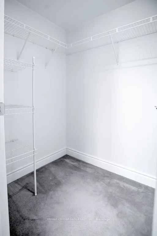 25 Greenview Avenue, #925