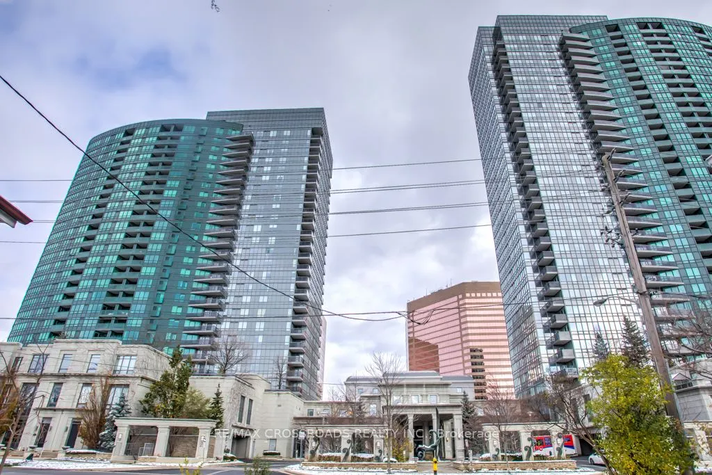 25 Greenview Avenue, #925