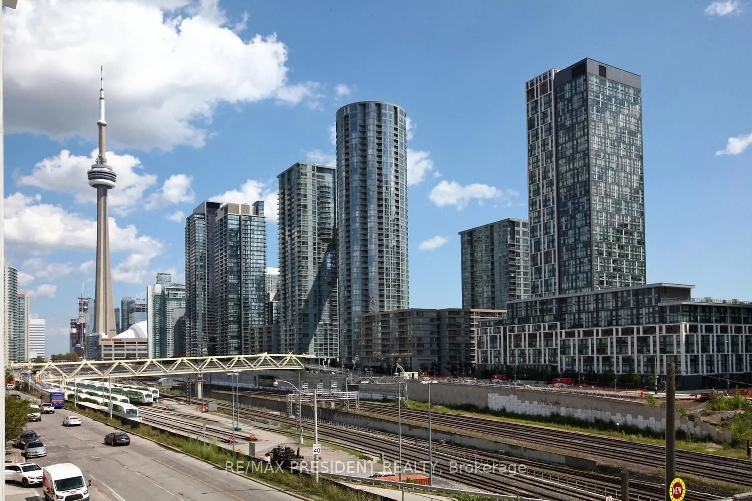 27 Bathrust Street, #404W