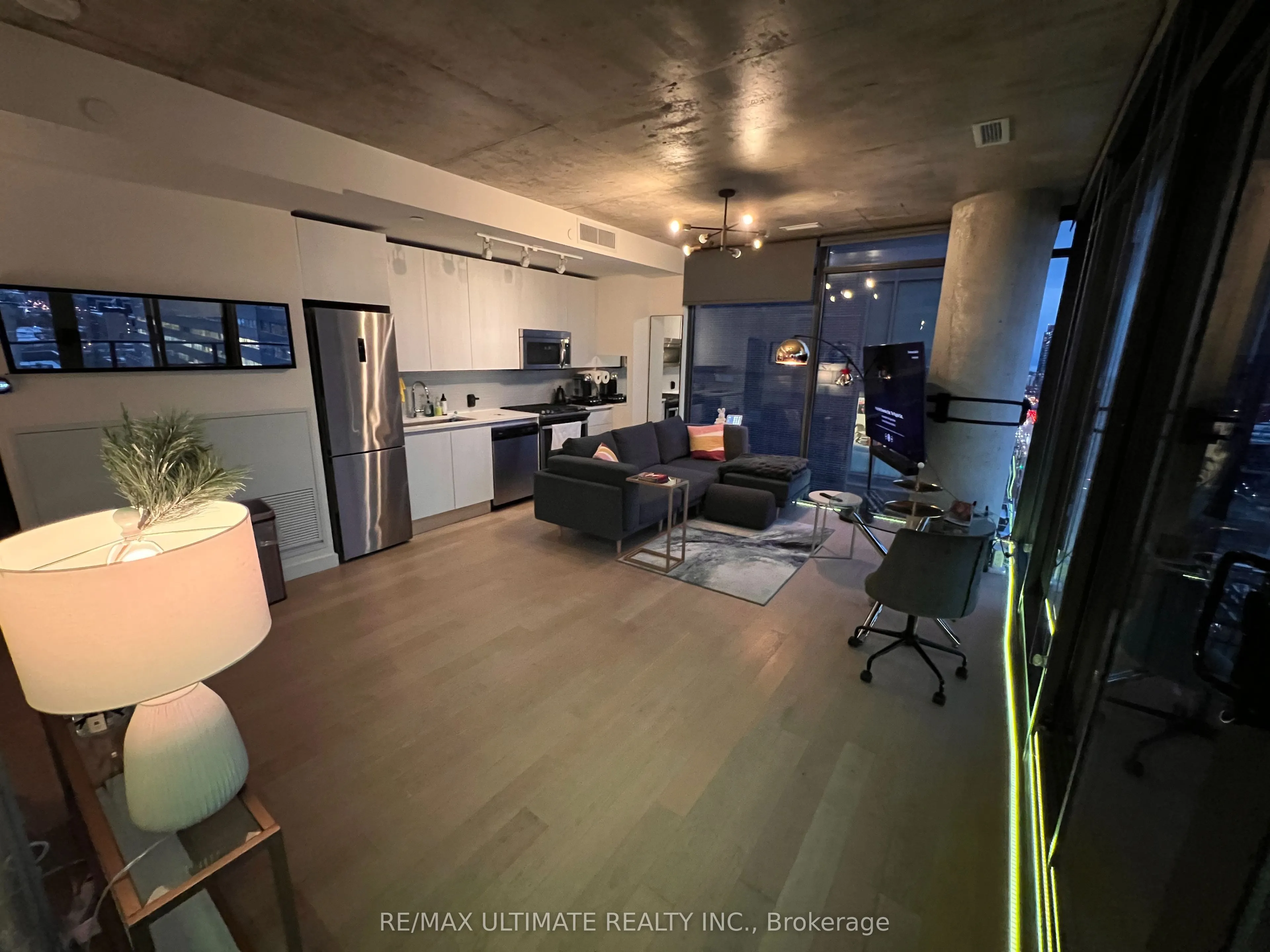 111 Bathurst Street, #1302