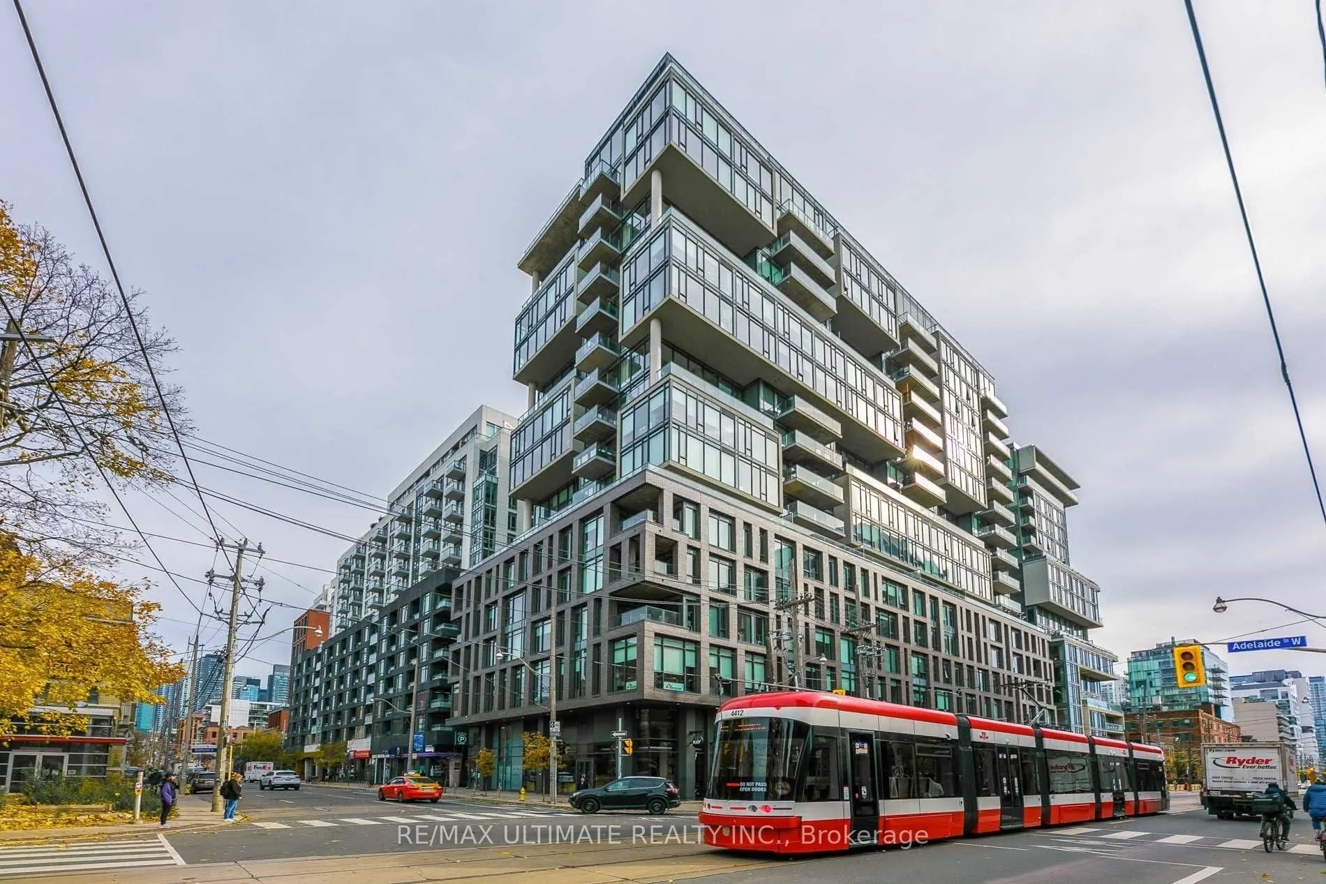 111 Bathurst Street, #1302