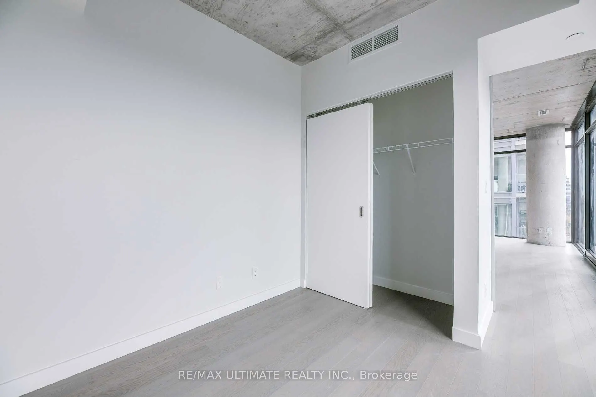 111 Bathurst Street, #1302