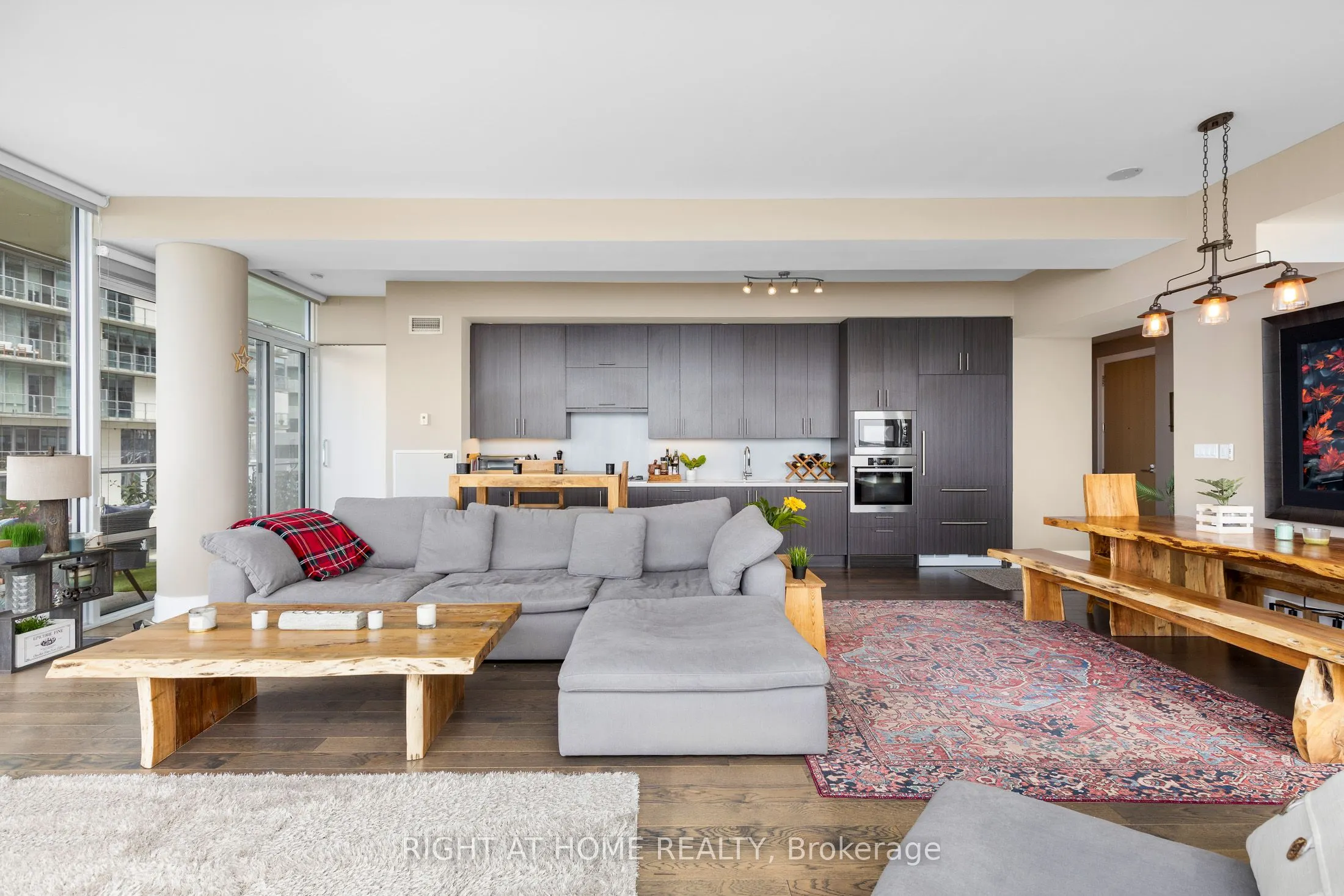 29 Queens Quay, #413
