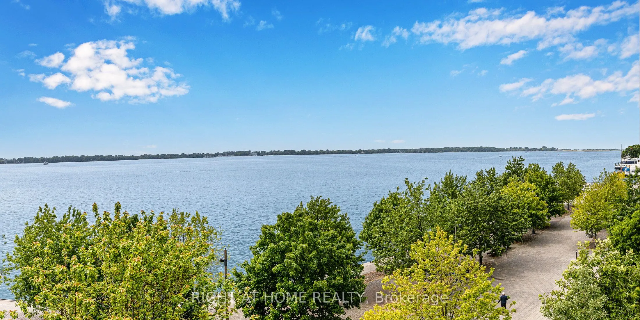 29 Queens Quay, #413