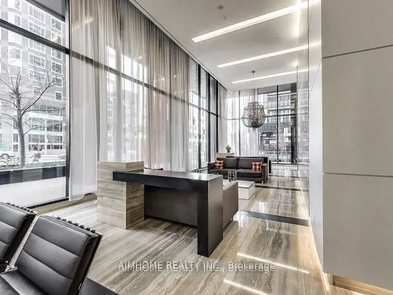 110 Charles Street E, #4303