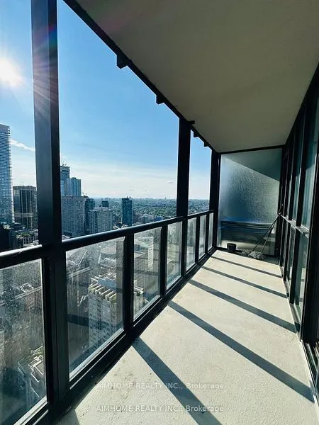 110 Charles Street E, #4303