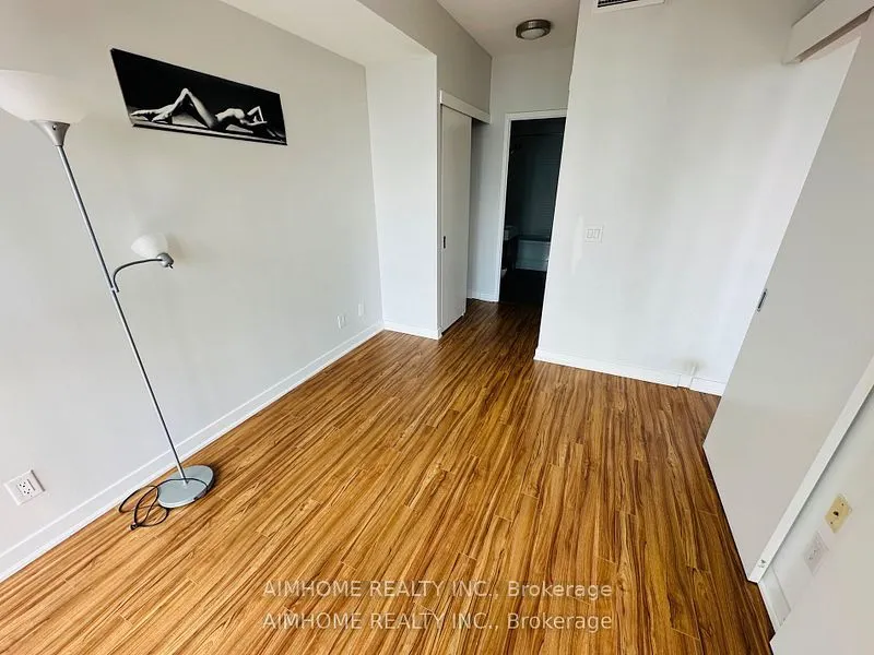 110 Charles Street E, #4303