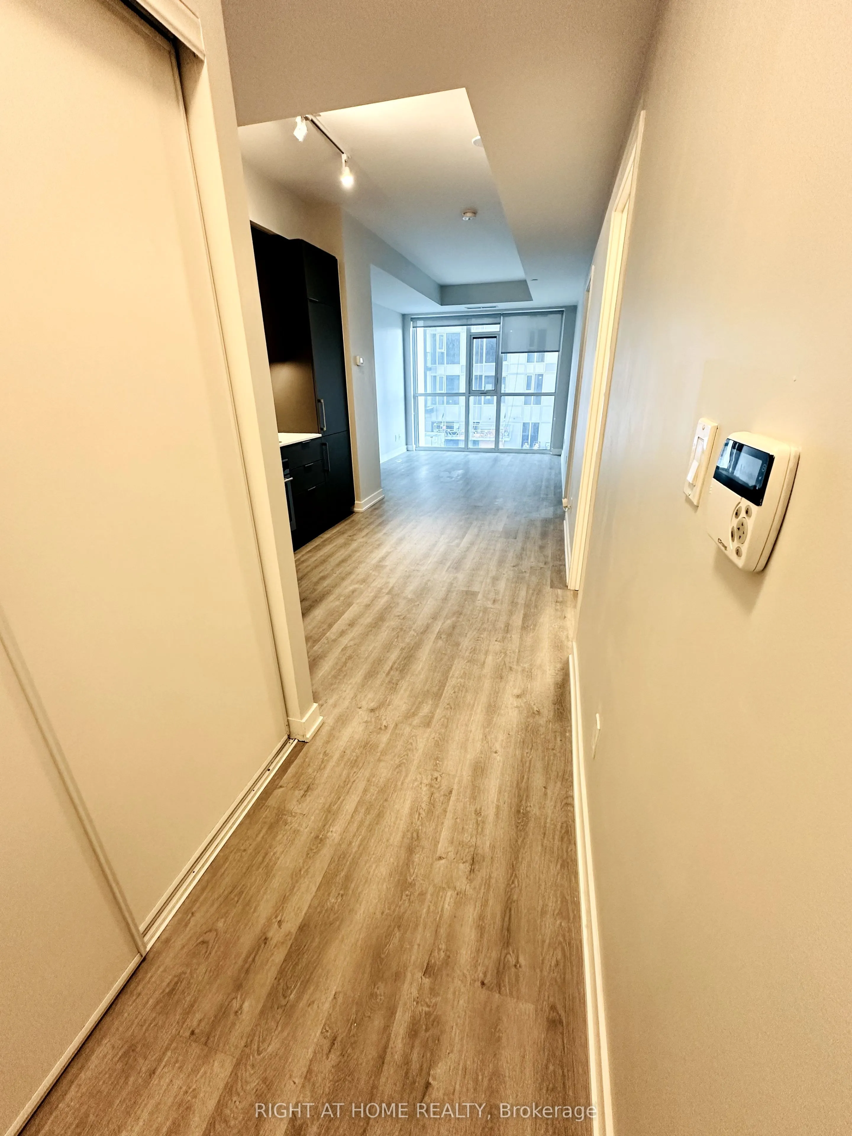 50 Ordnance Street, #804