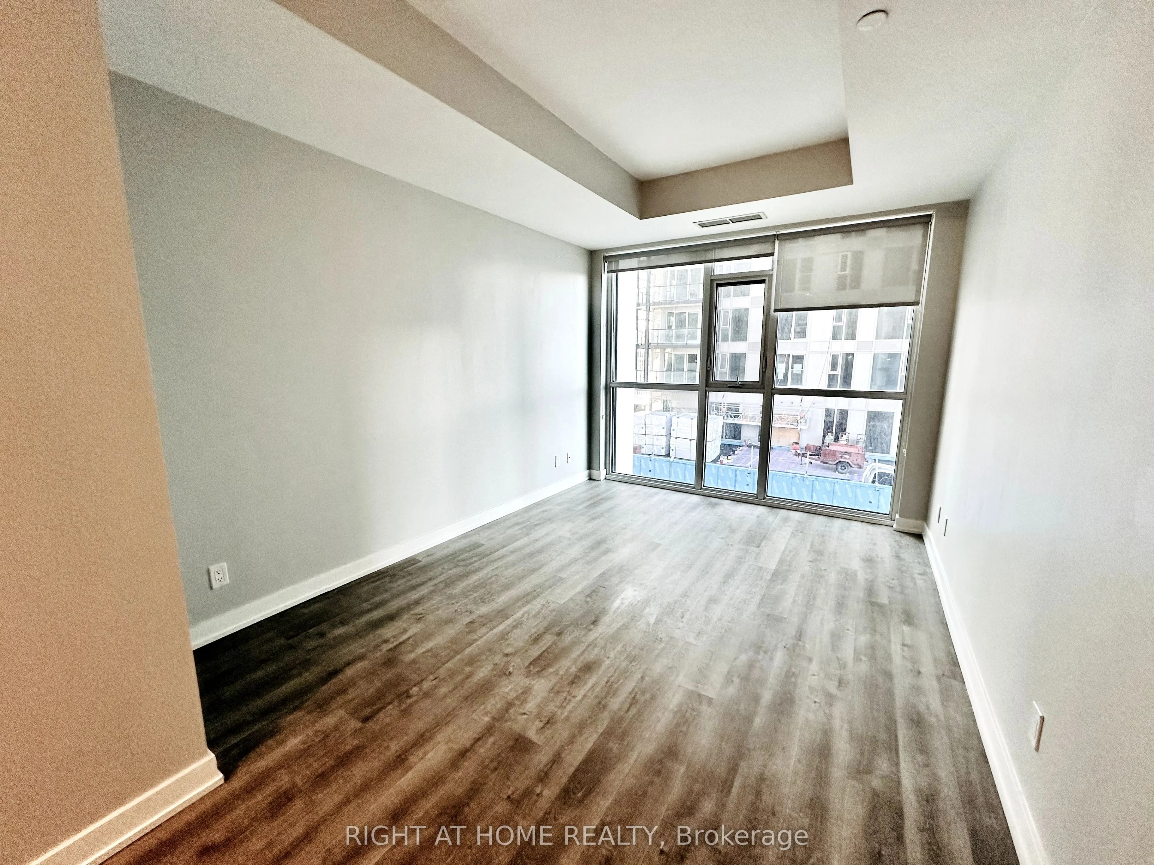 50 Ordnance Street, #804