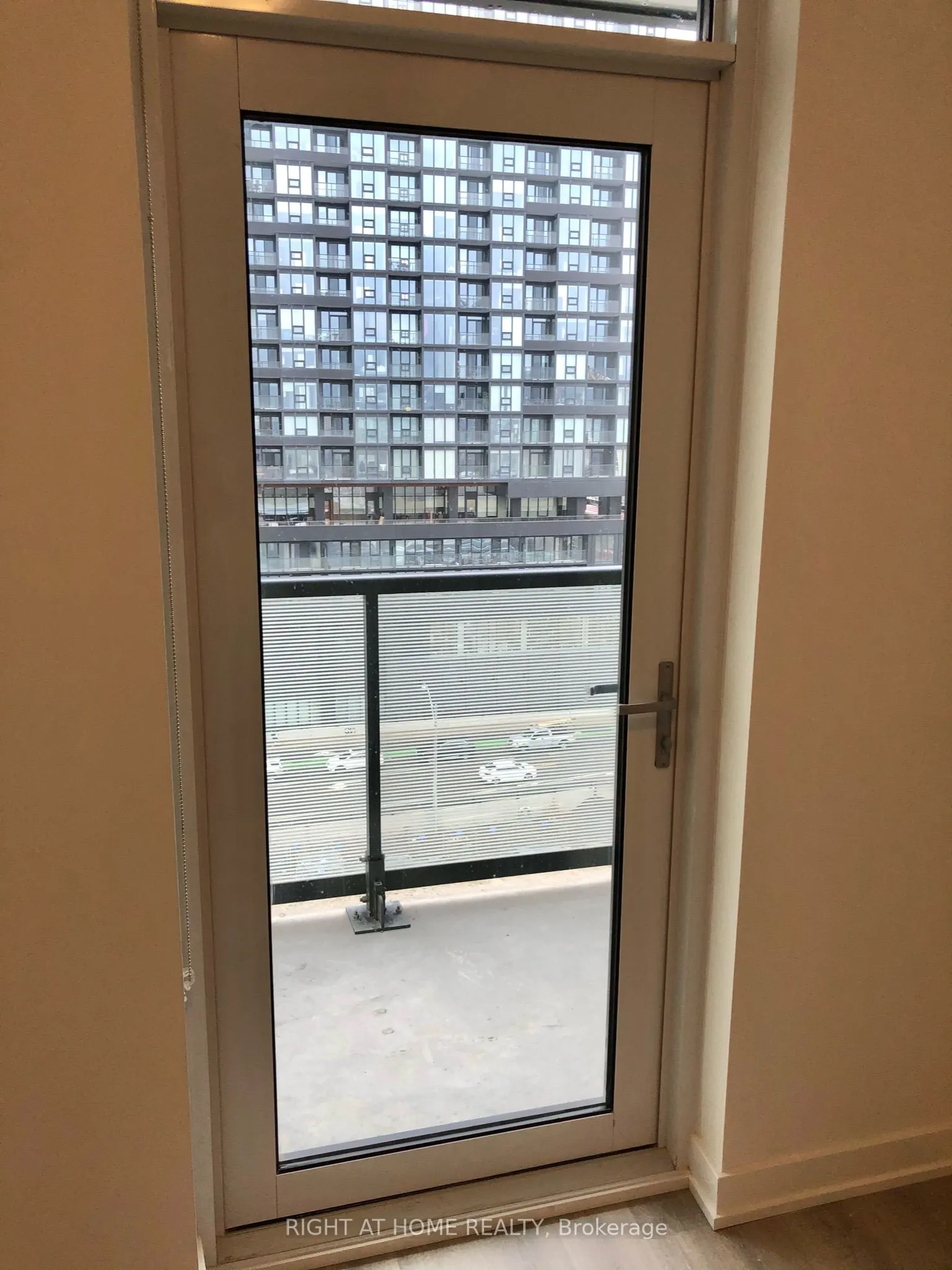 50 Ordnance Street, #804