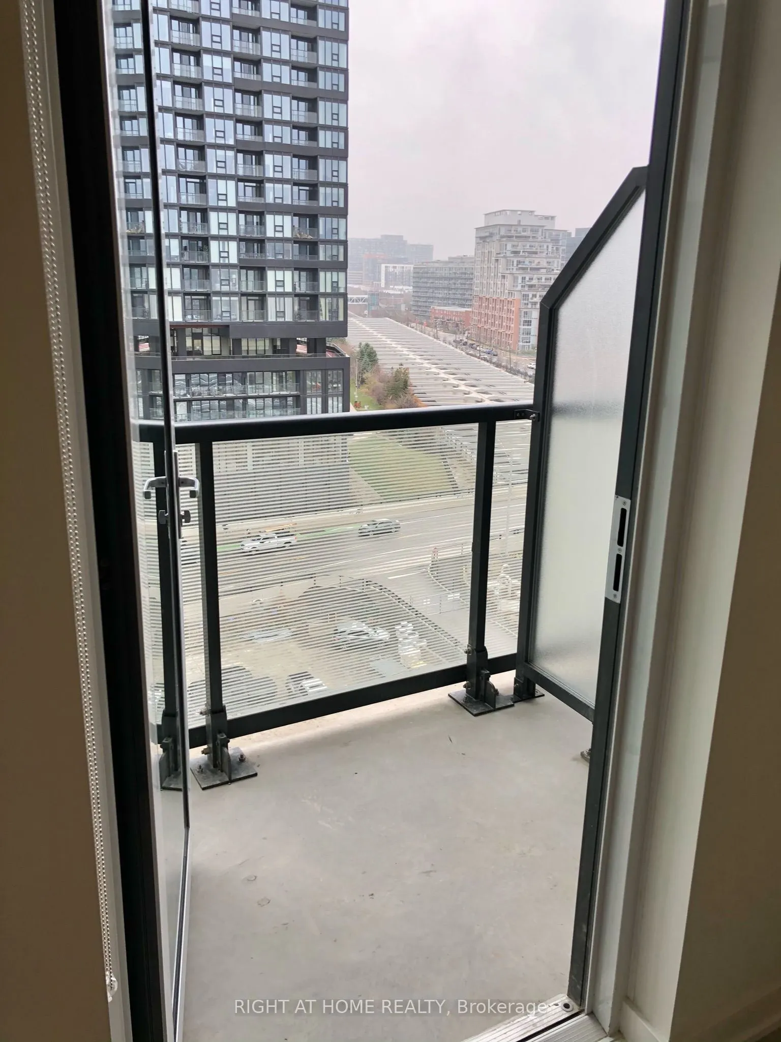 50 Ordnance Street, #804
