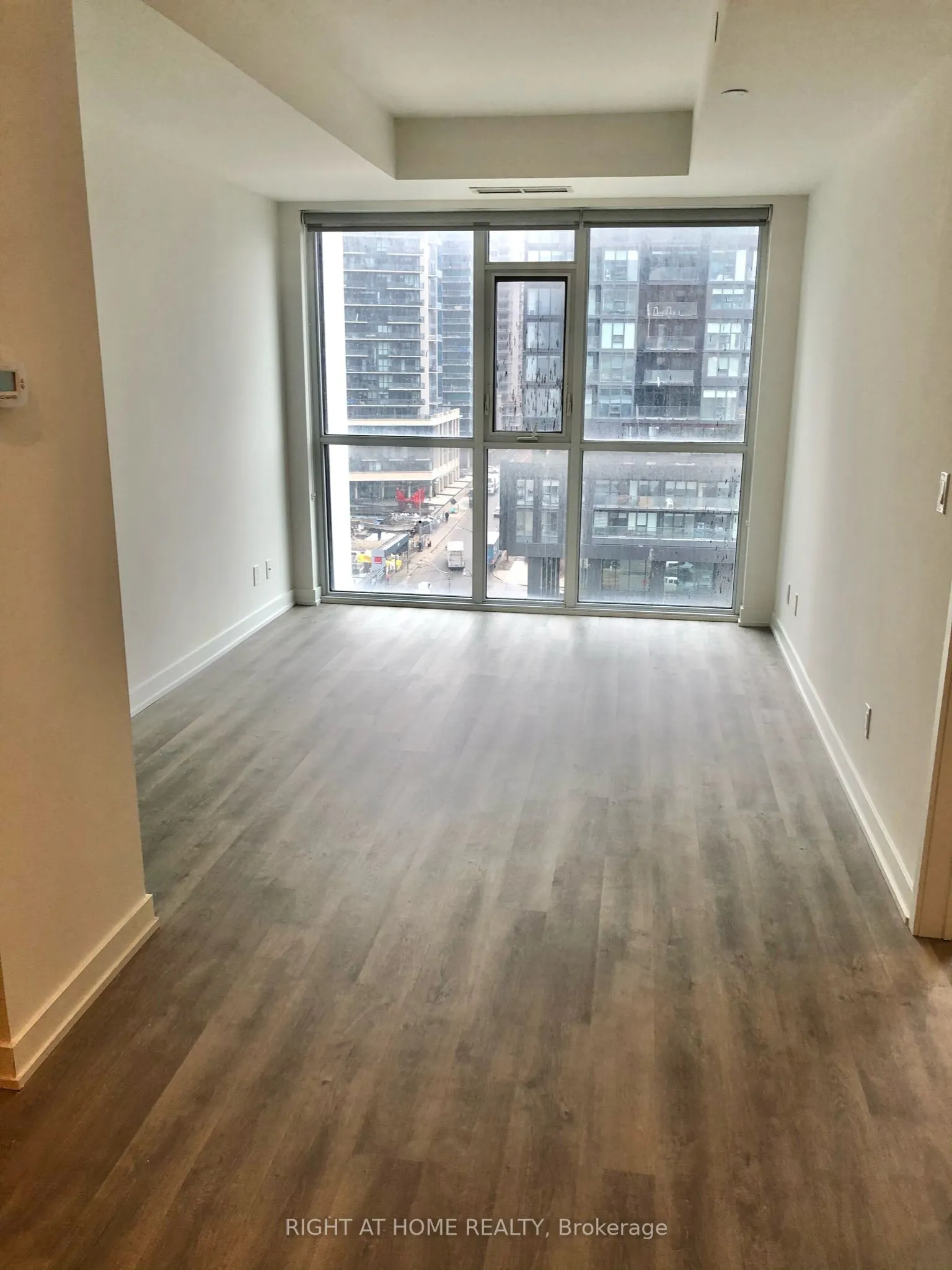 50 Ordnance Street, #804