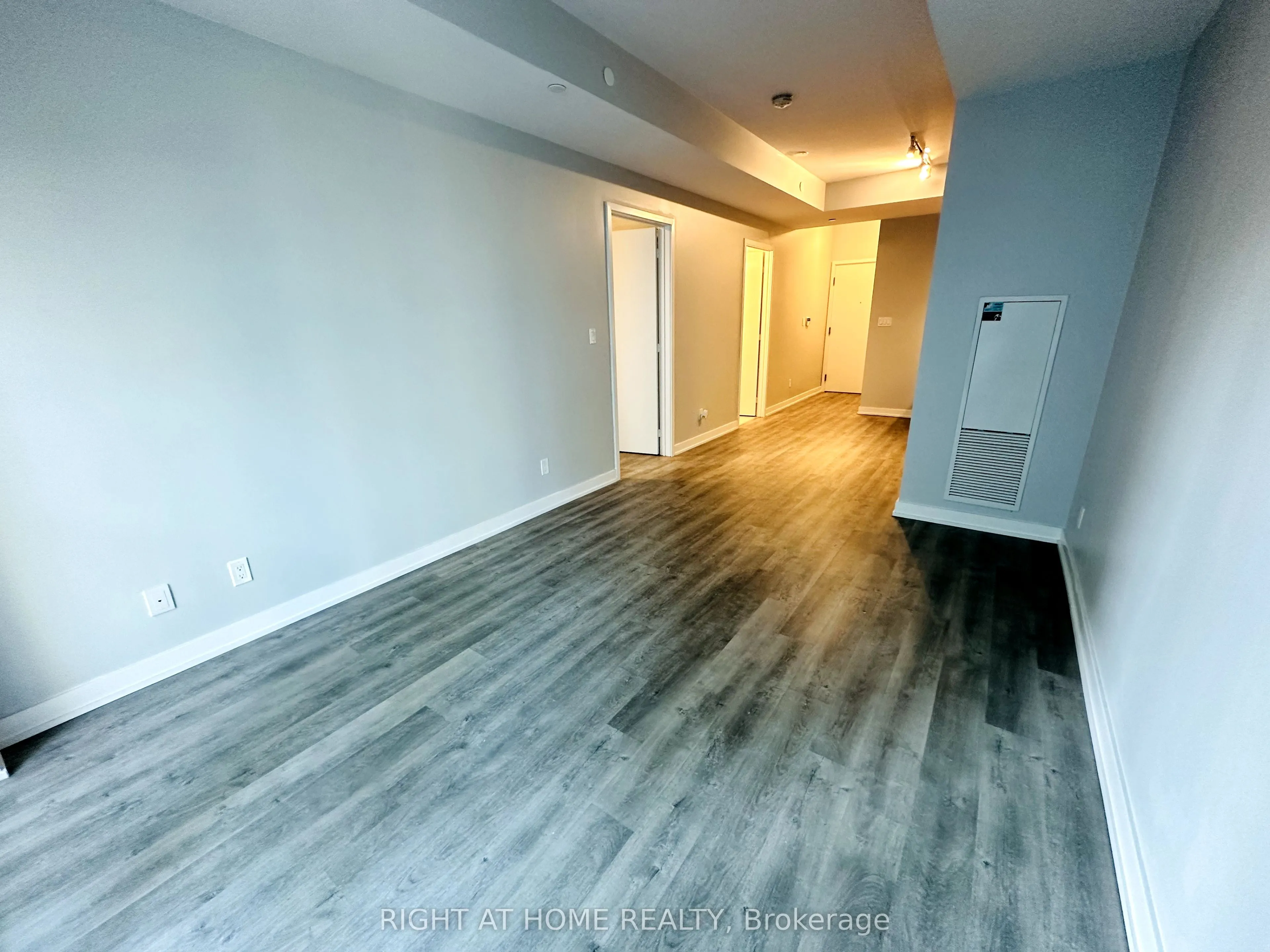 50 Ordnance Street, #804