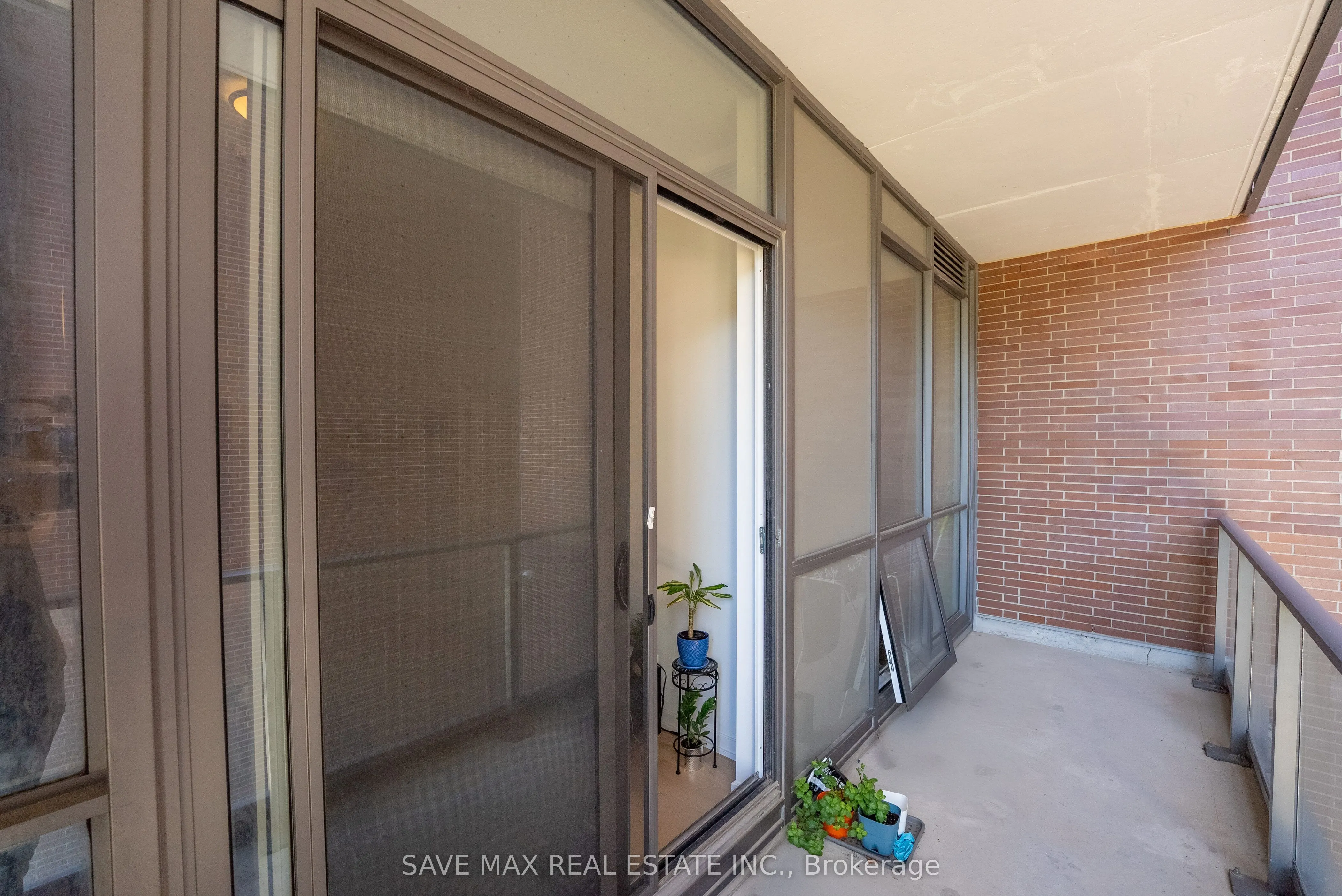 36 Forest Manor Road, #224