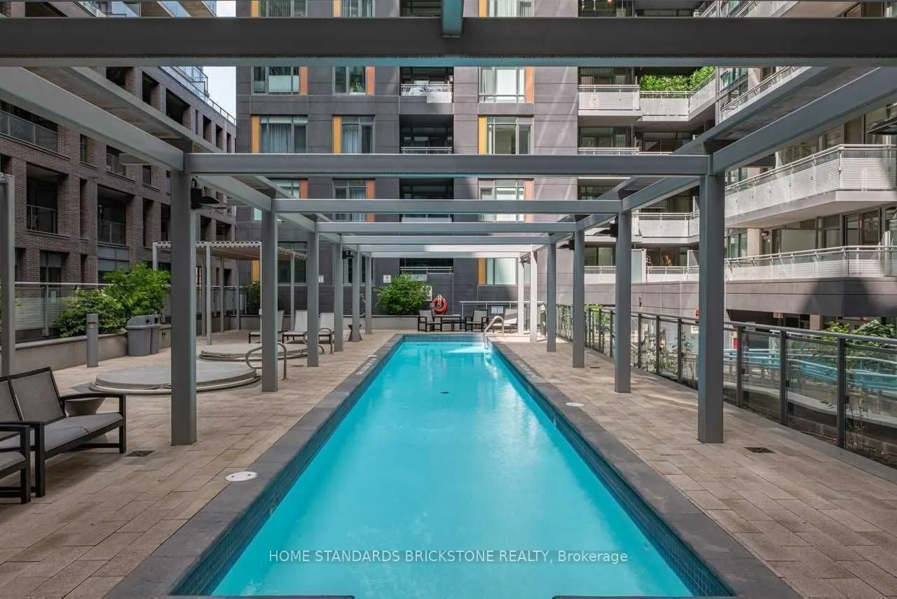 525 Adelaide Street W, #1221