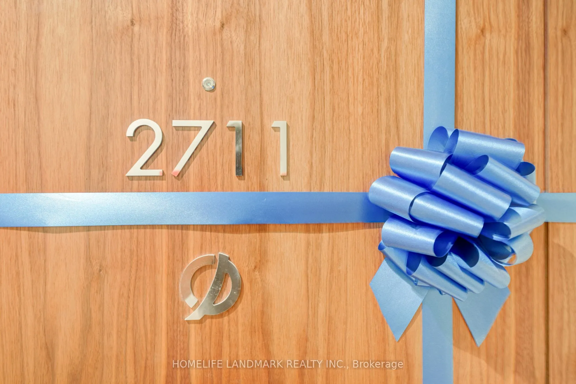 95 Mcmahon Drive, #2711