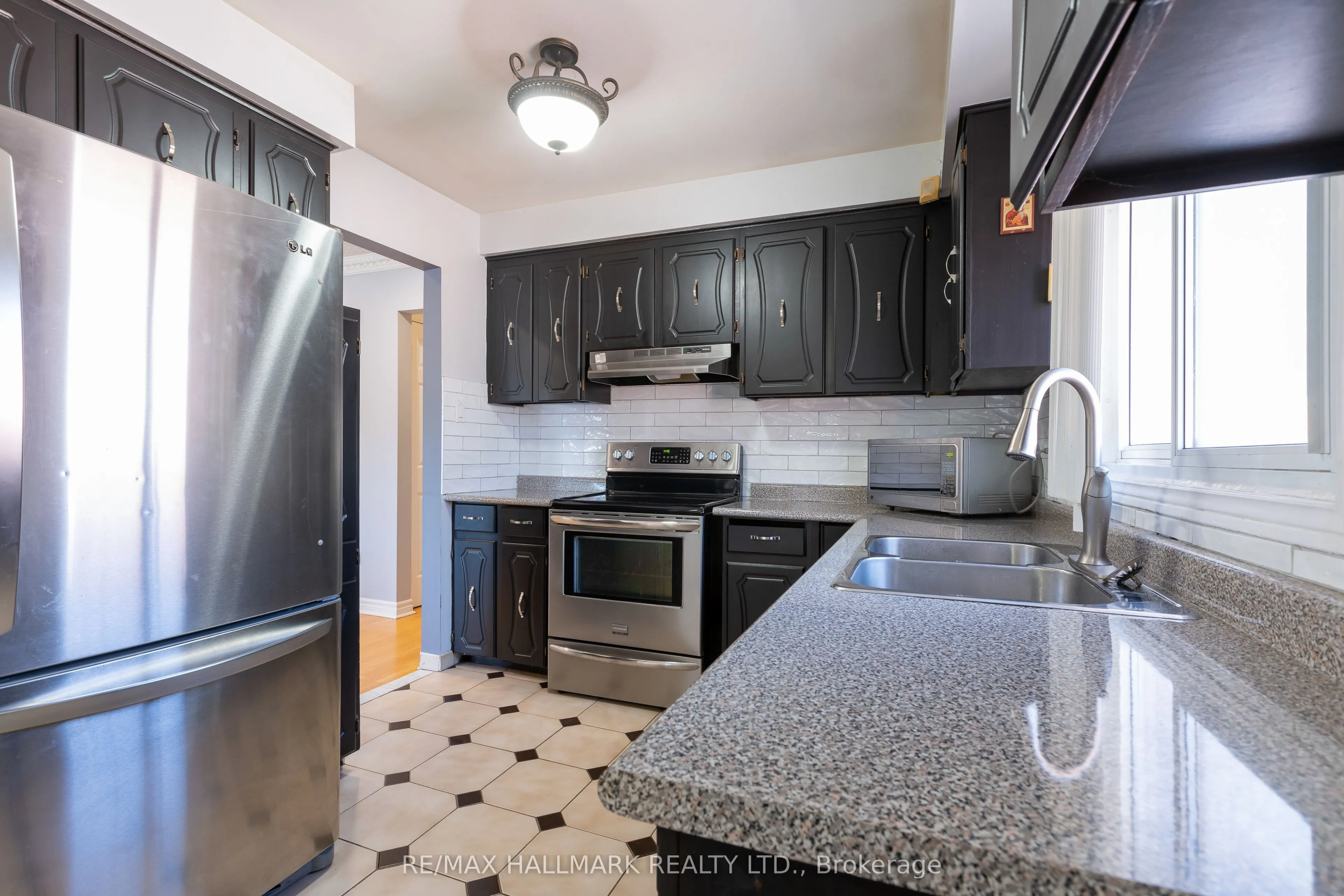 252 Apache Trail, #Upper