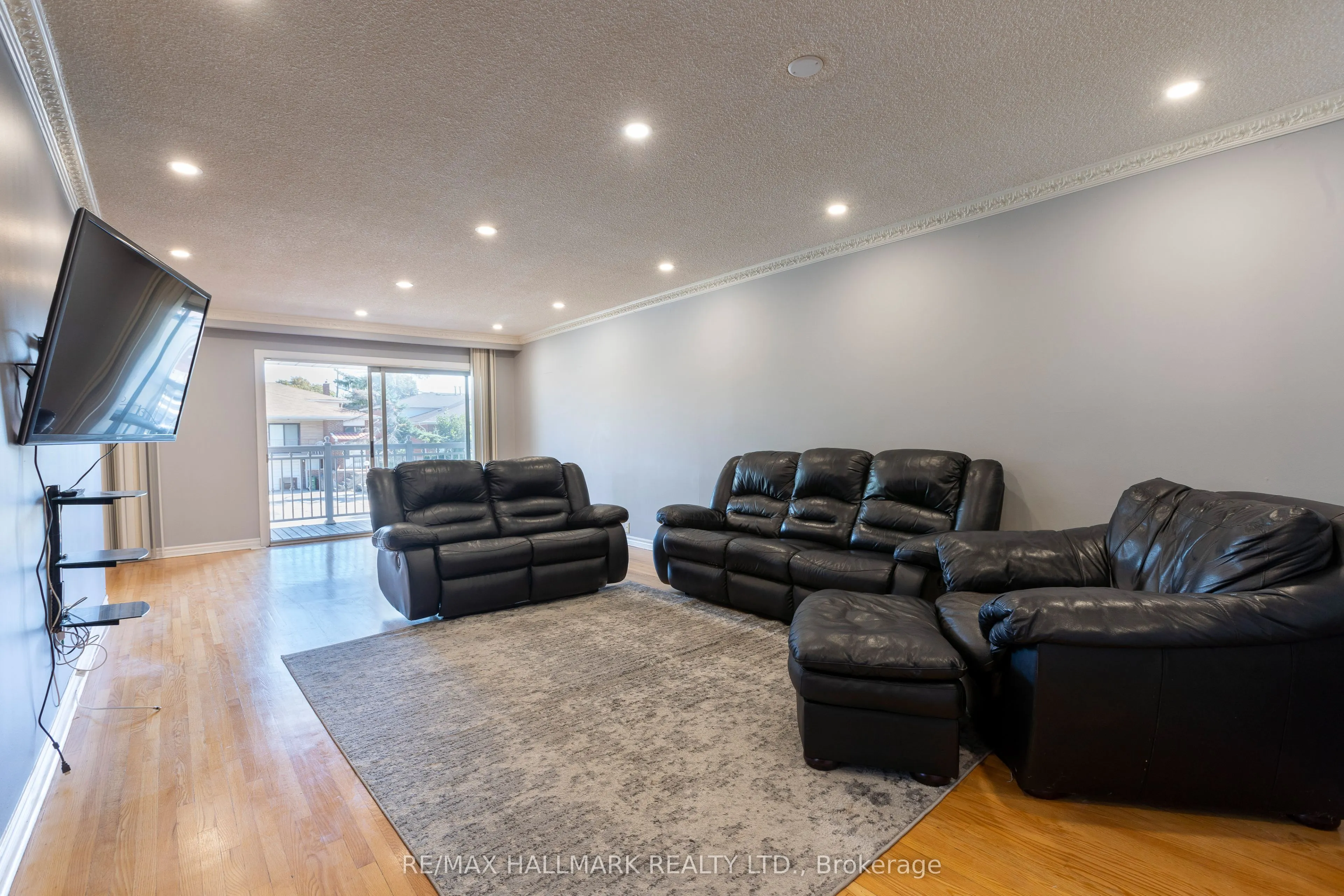 252 Apache Trail, #Upper