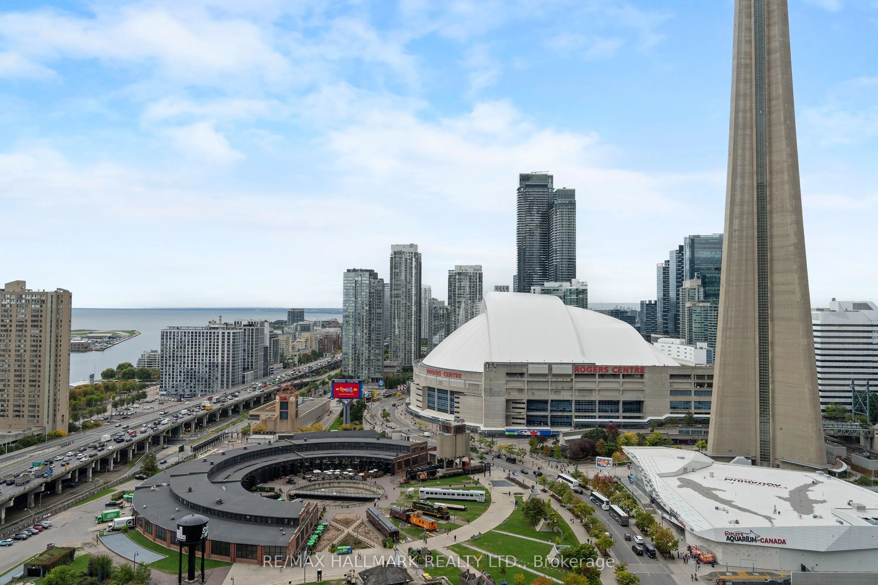 30 Grand Trunk Crescent, #3211