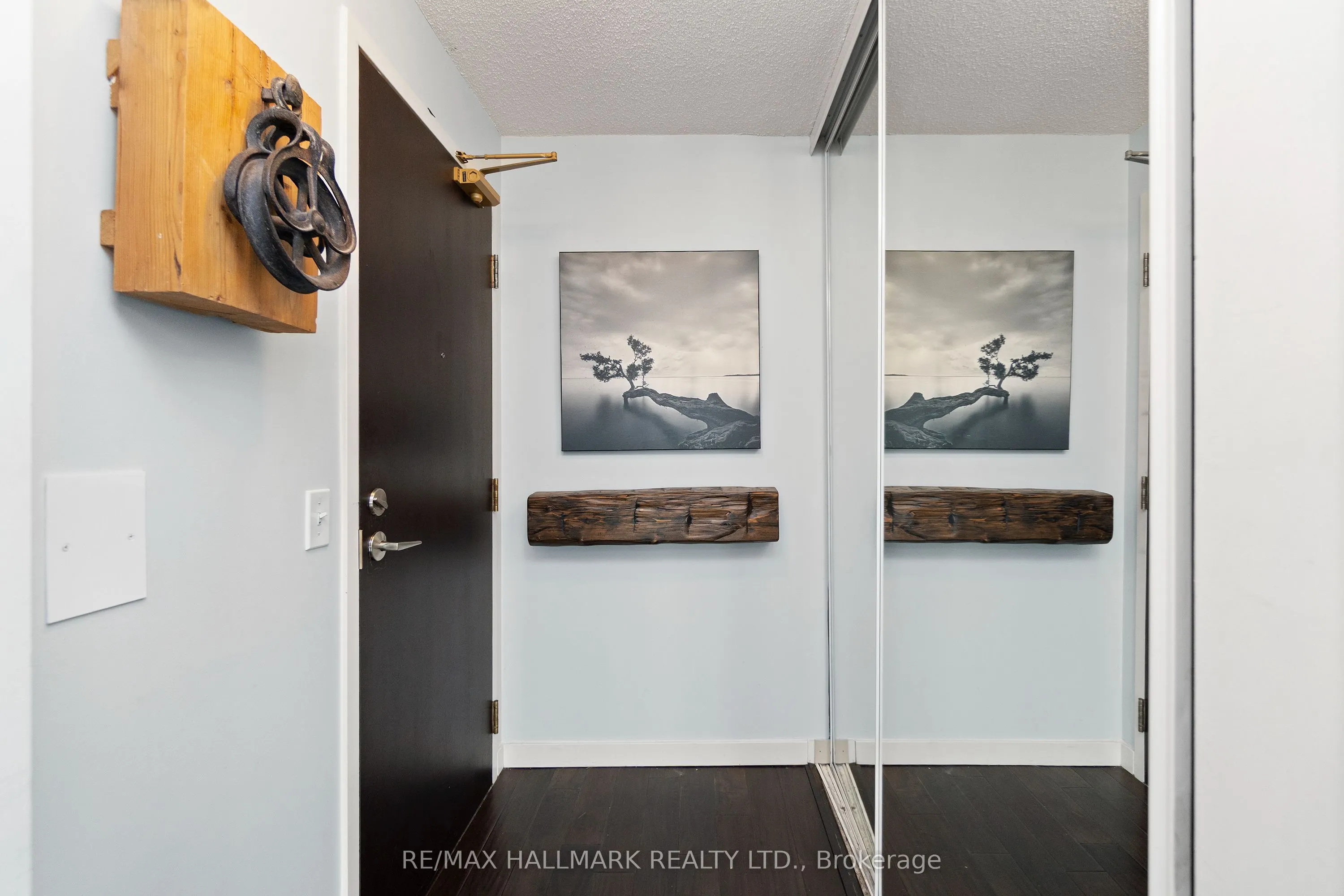30 Grand Trunk Crescent, #3211